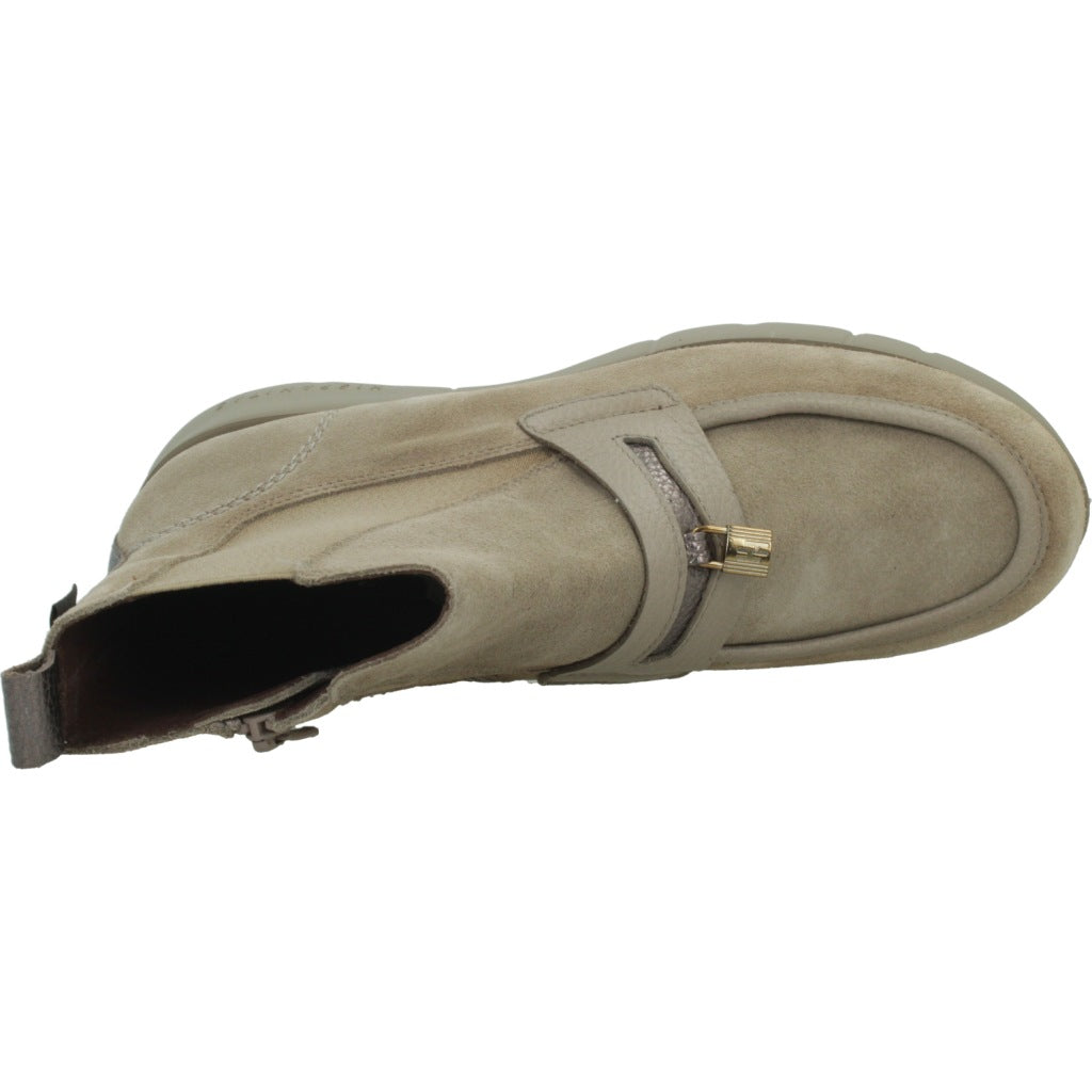 HISPANITAS HI MONTANA en color MARRON CLARO  (7)