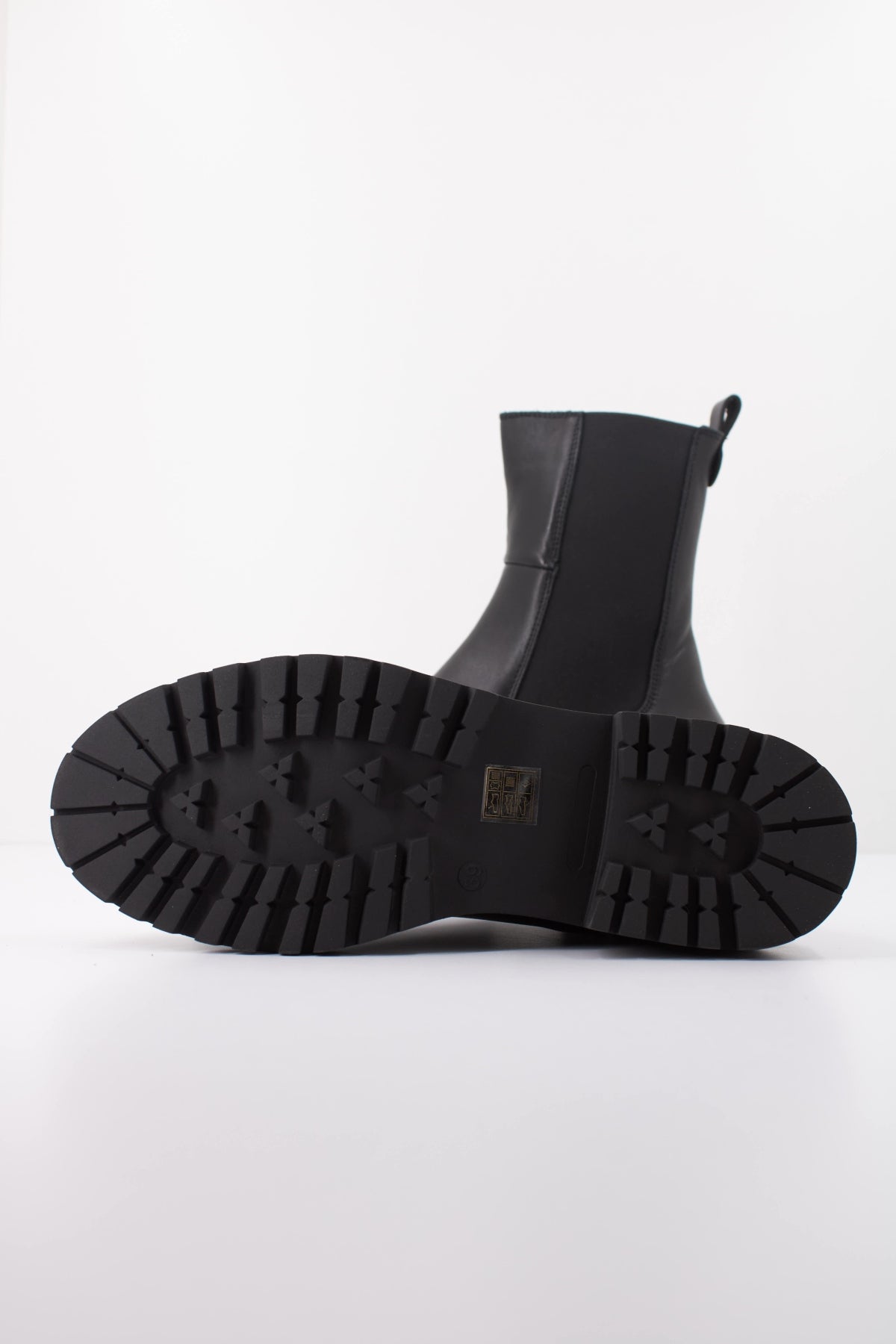 PORRONET PO BOTIN AMBAR  en color NEGRO  (5)