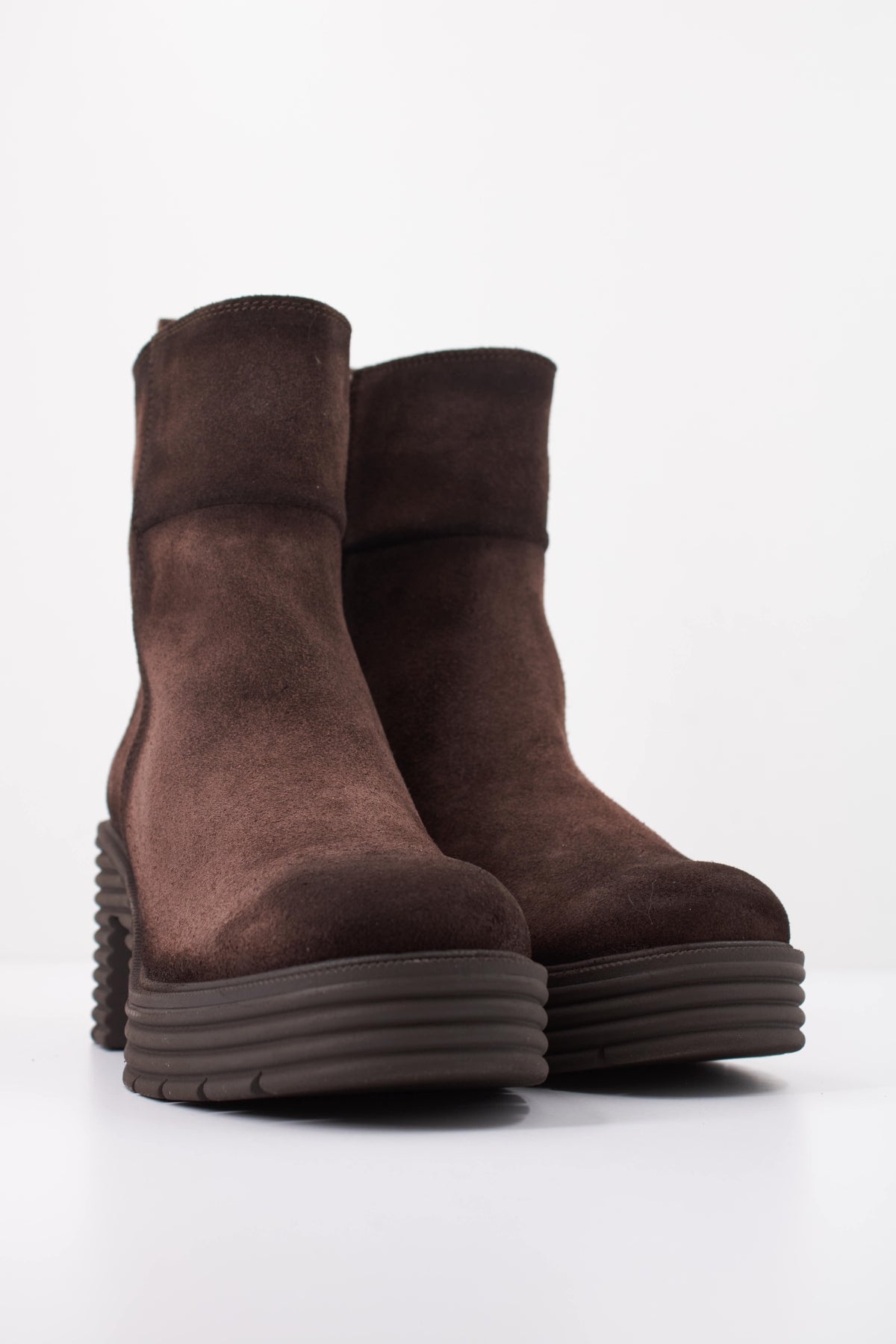 PORRONET PO BOTIN CHOPO  en color MARRON  (2)