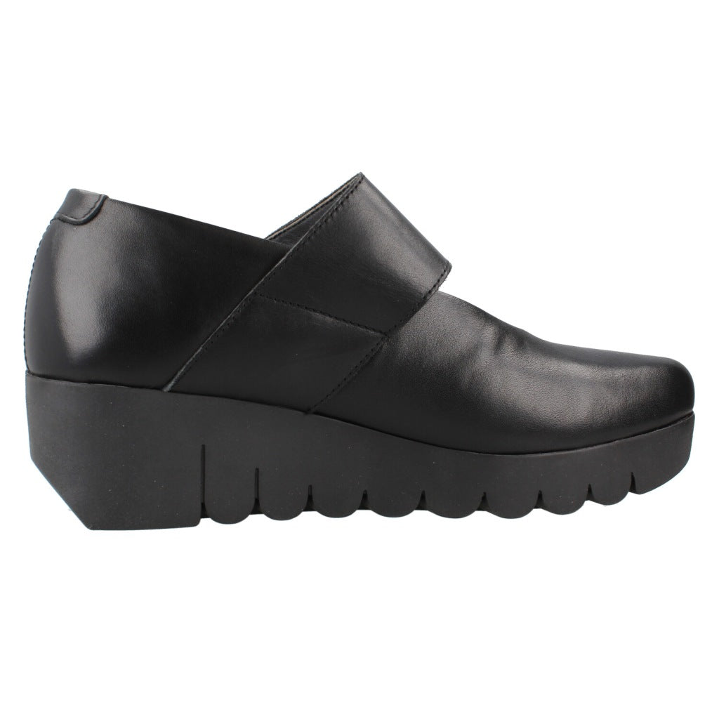 FLY LONDON P ZAPATO VARI en color NEGRO  (4)