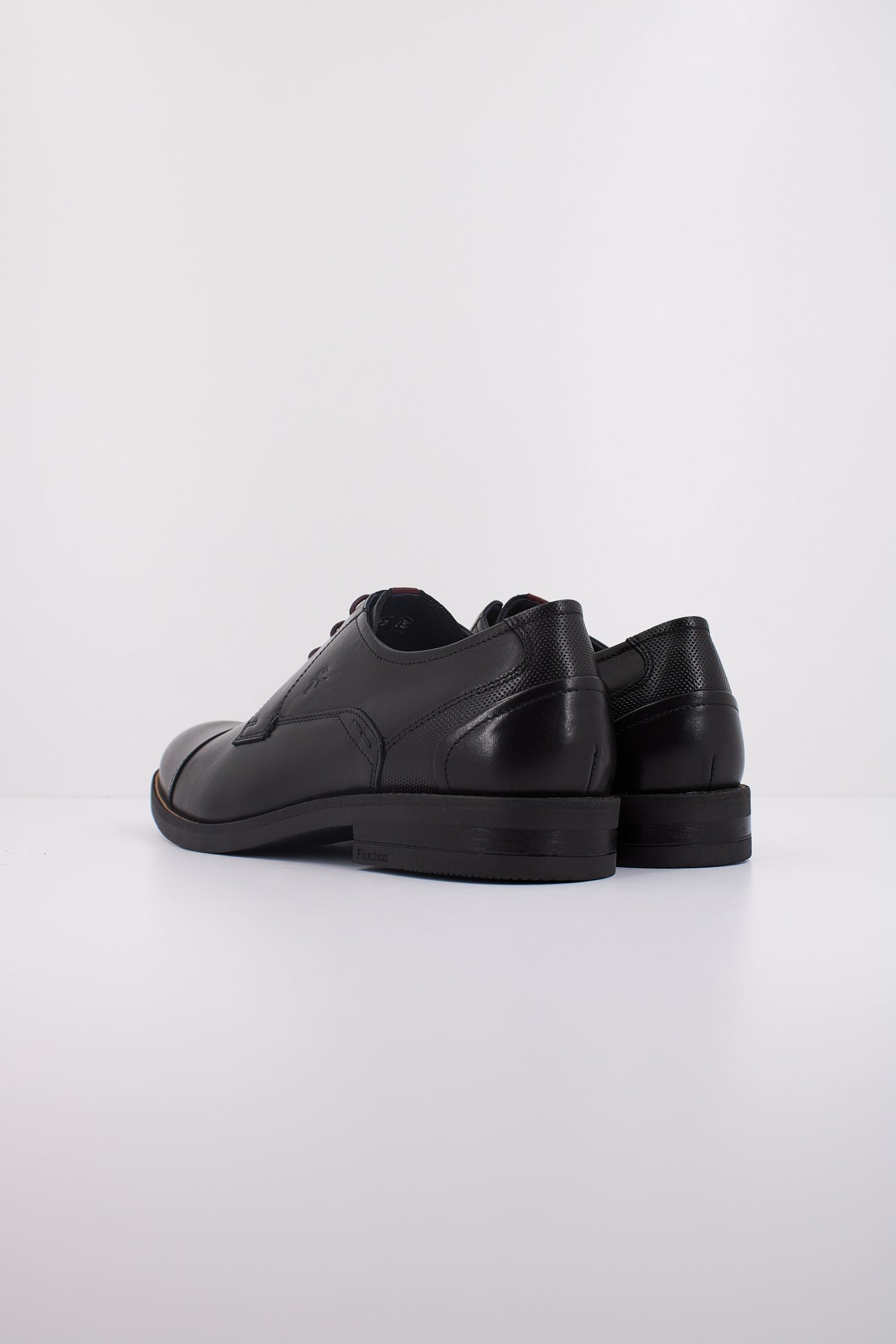 FLUCHOS F en color NEGRO  (4)