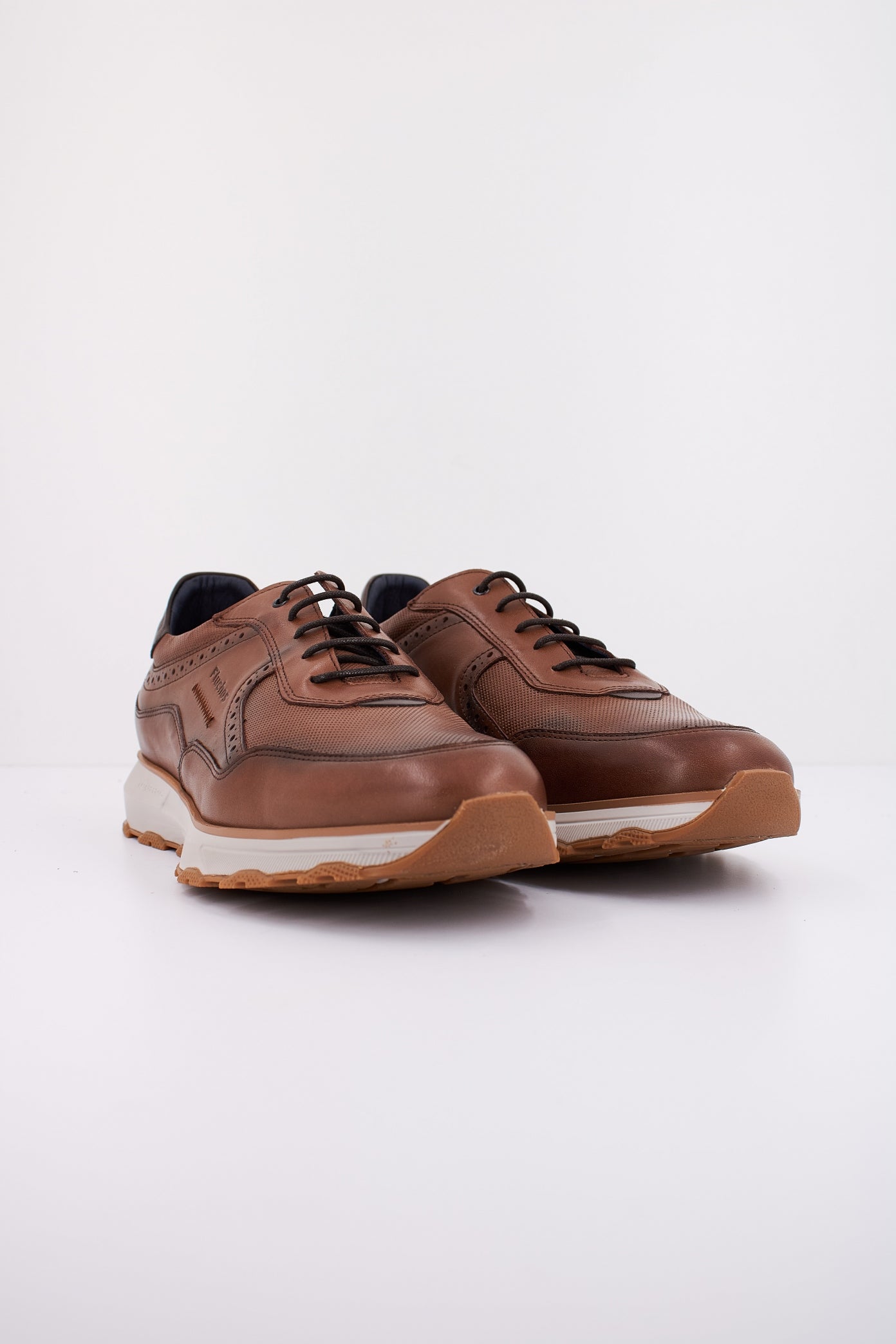 FLUCHOS F en color MARRON  (2)