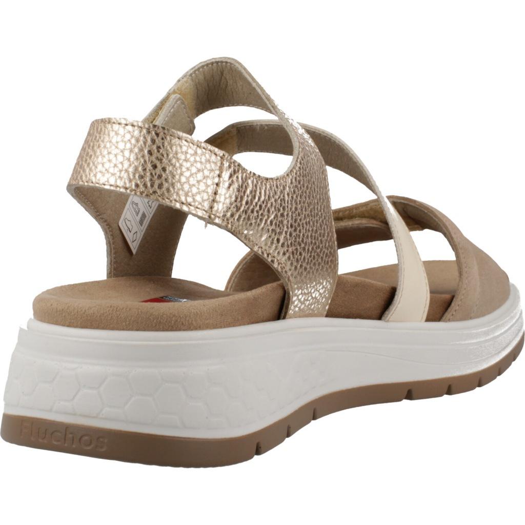 FLUCHOS F en color MARRON CLARO  (3)
