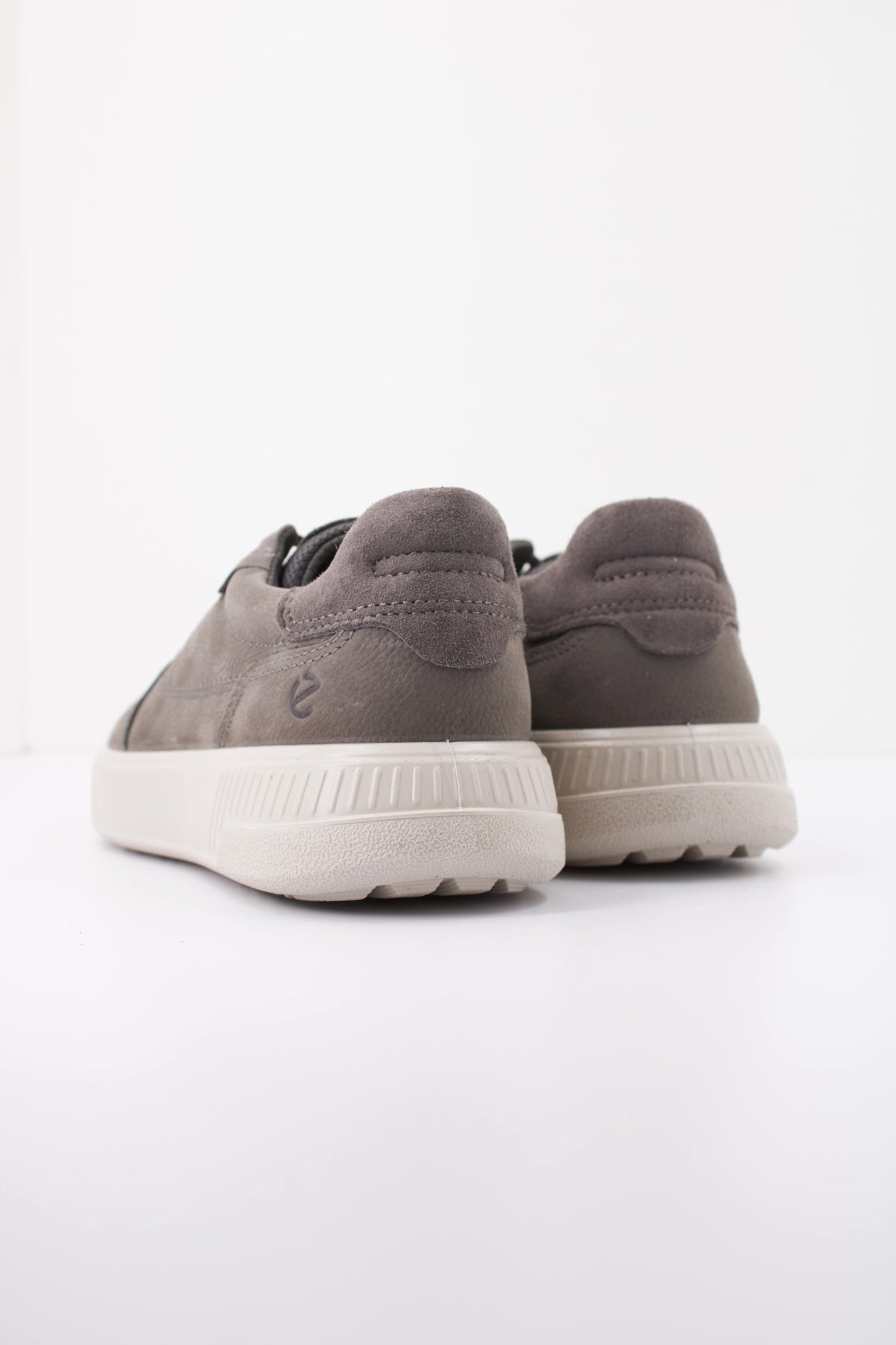 ECCO ECCO MOVE M SNEAKER en color GRIS  (4)