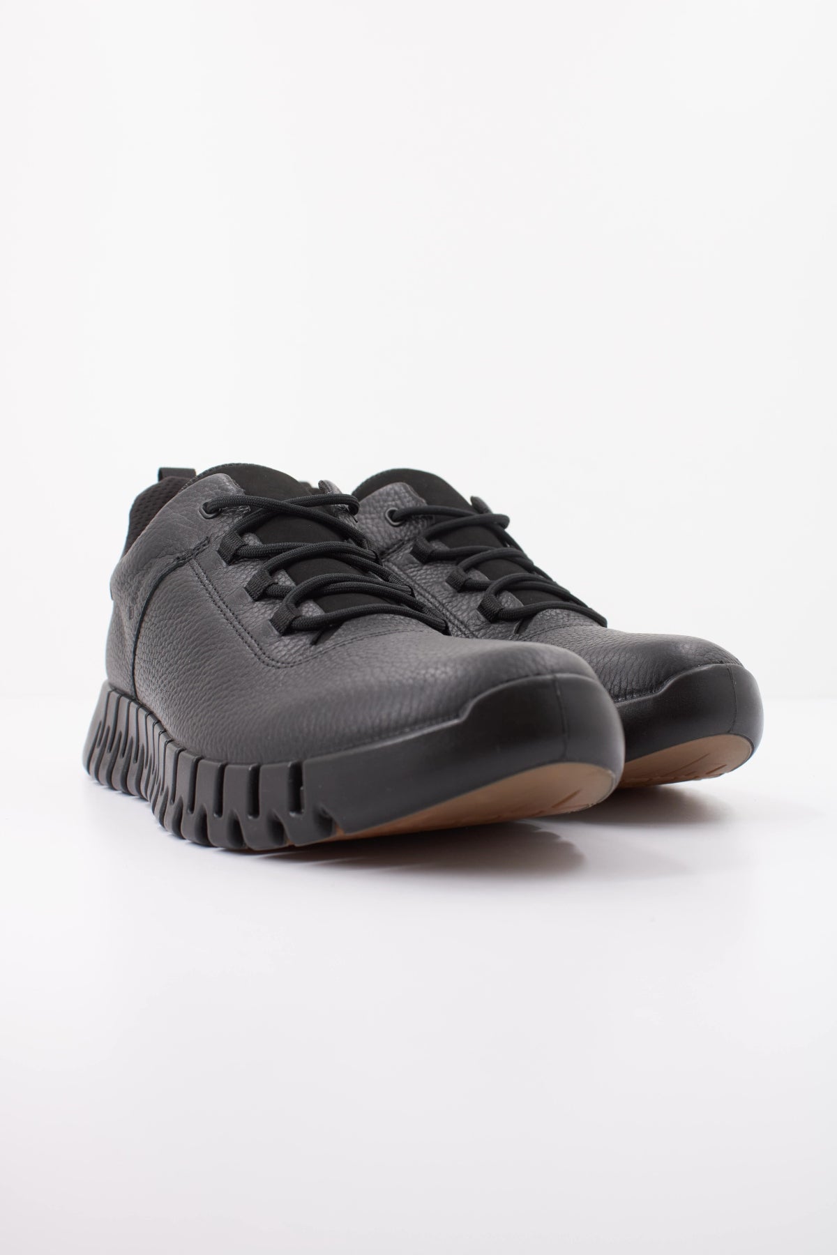 ECCO ECCO GRUUV M SNEAKER LEA GTXS en color NEGRO  (2)