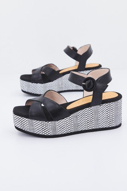 GADEA TUD en color NEGRO  (1)