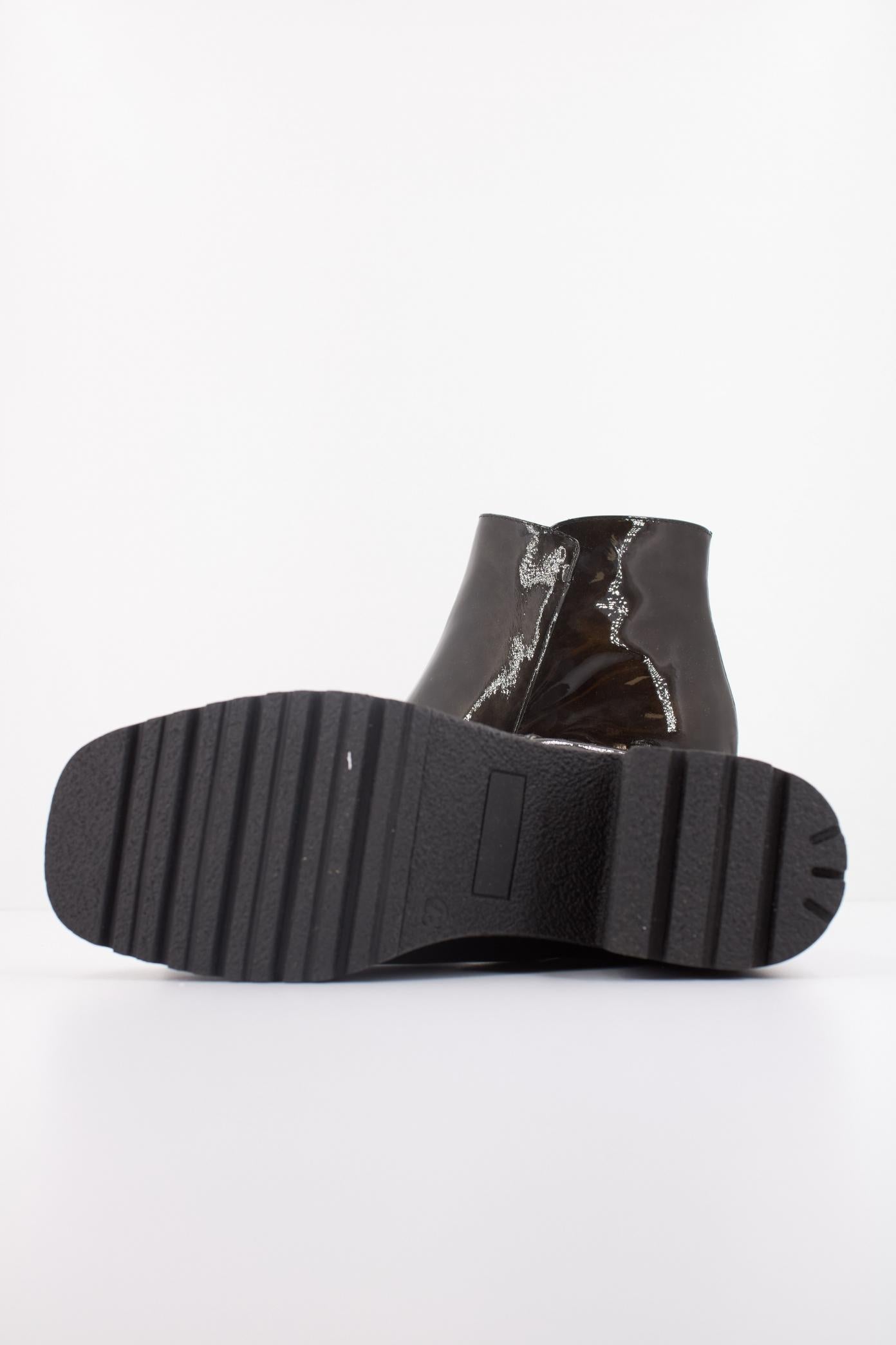GADEA PET  en color NEGRO  (5)