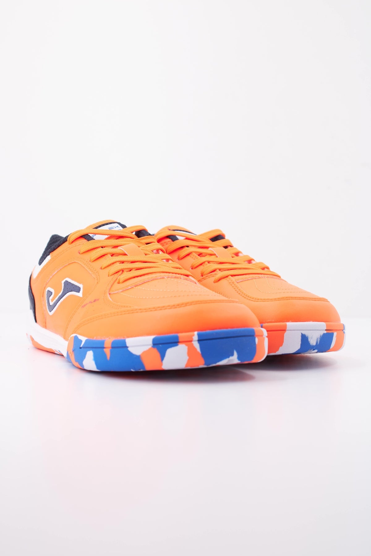 JOMA FÚTBOL SALA TOP FLEX JR  BAREFOOT en color NARANJA  (2)