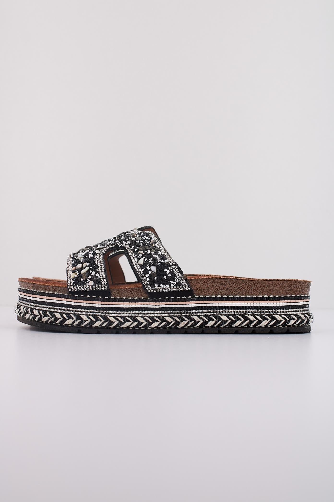 LA STRADA S en color NEGRO  (1)