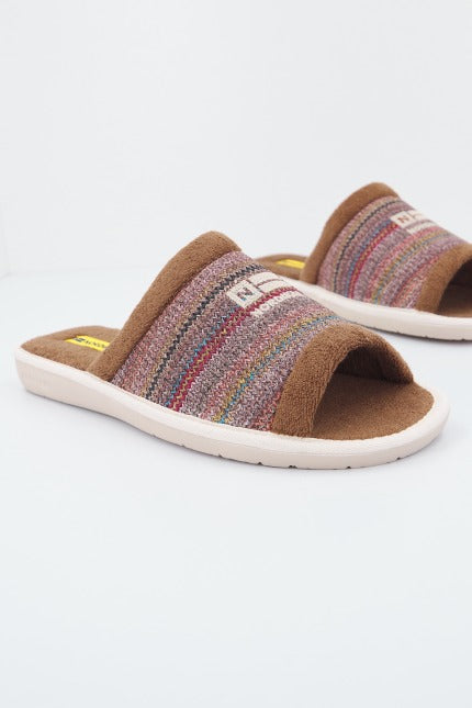 NORDIKAS B  en color MARRON  (1)