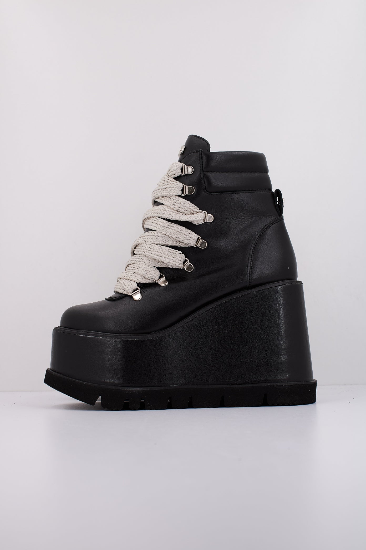 YELLOW DOROTHEA en color NEGRO  (1)