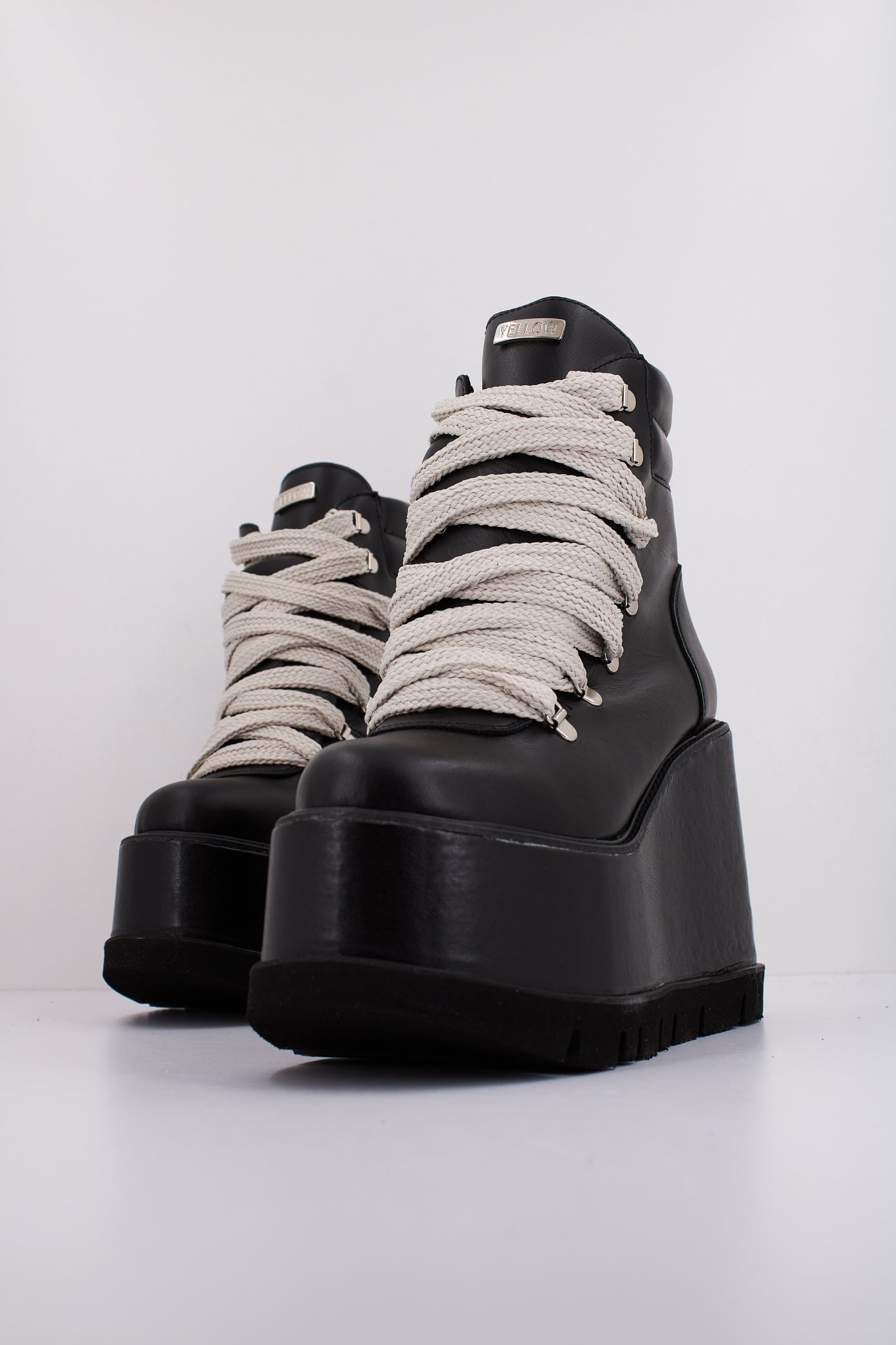YELLOW DOROTHEA en color NEGRO  (2)