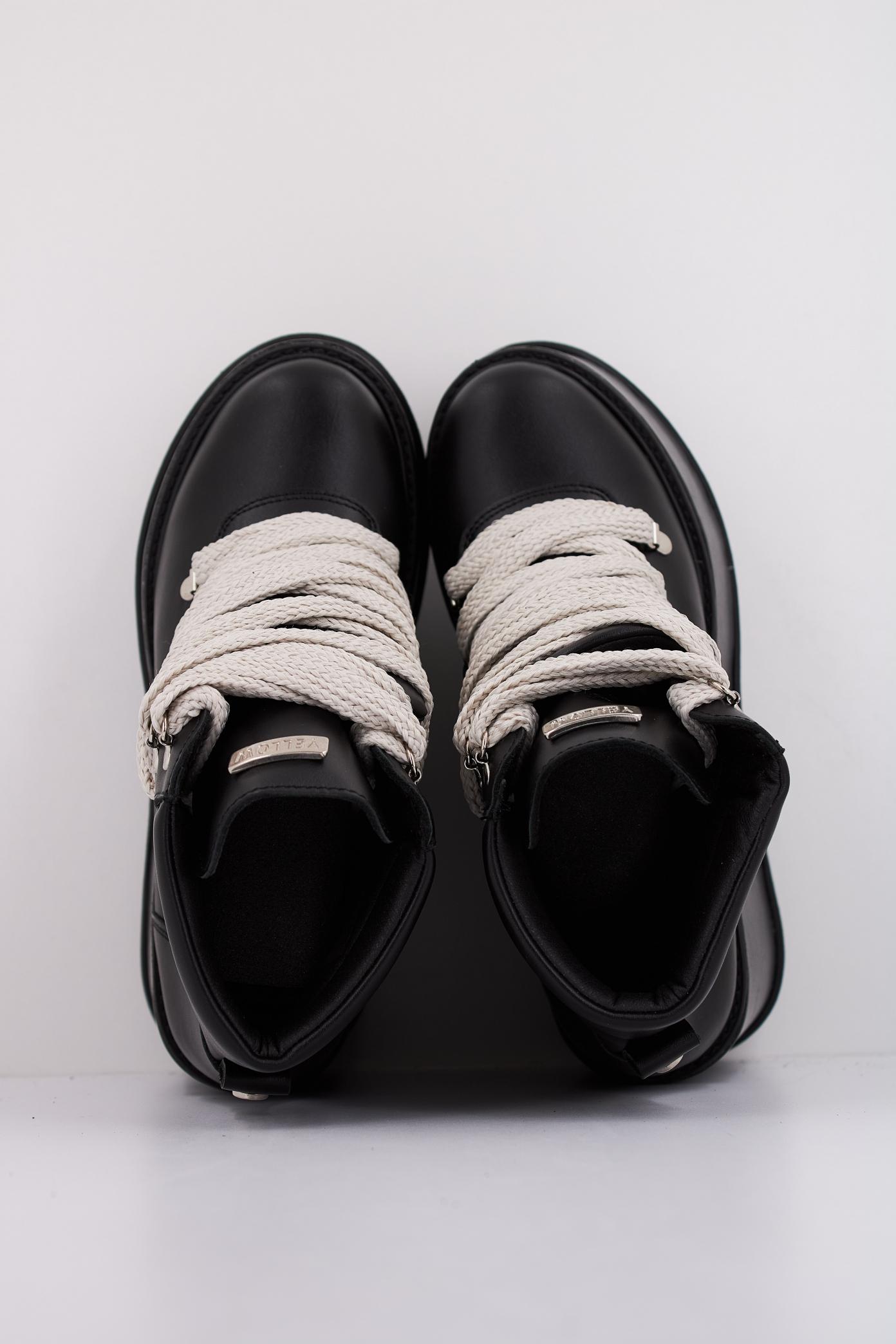 YELLOW DOROTHEA en color NEGRO  (3)