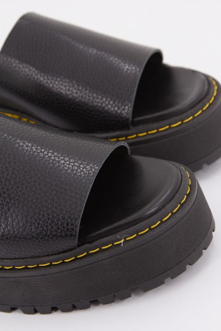 YELLOW SUBLIMINAL PALE en color NEGRO  (3)