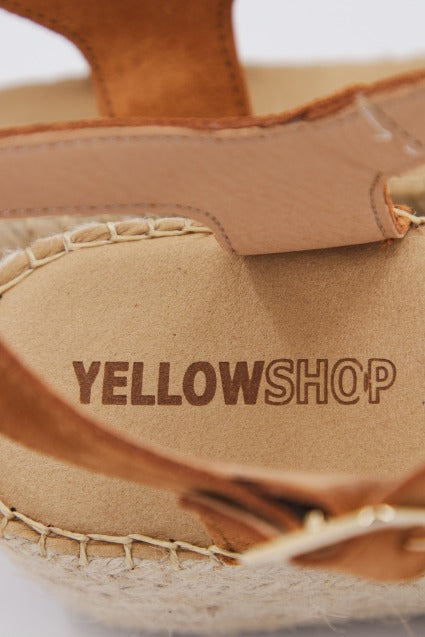 YELLOW  en color MARRON  (4)