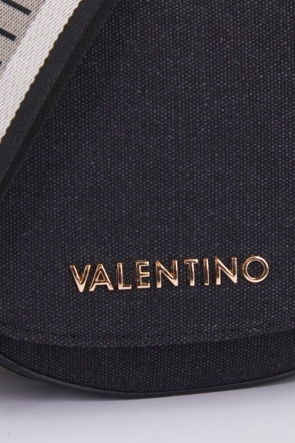 VALENTINO BAGS BORSE A SPALLA TIKI en color NEGRO  (4)