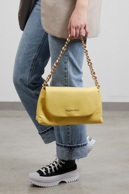 VALENTINO BAGS VBSV FRIENDS en color AMARILLO  (5)