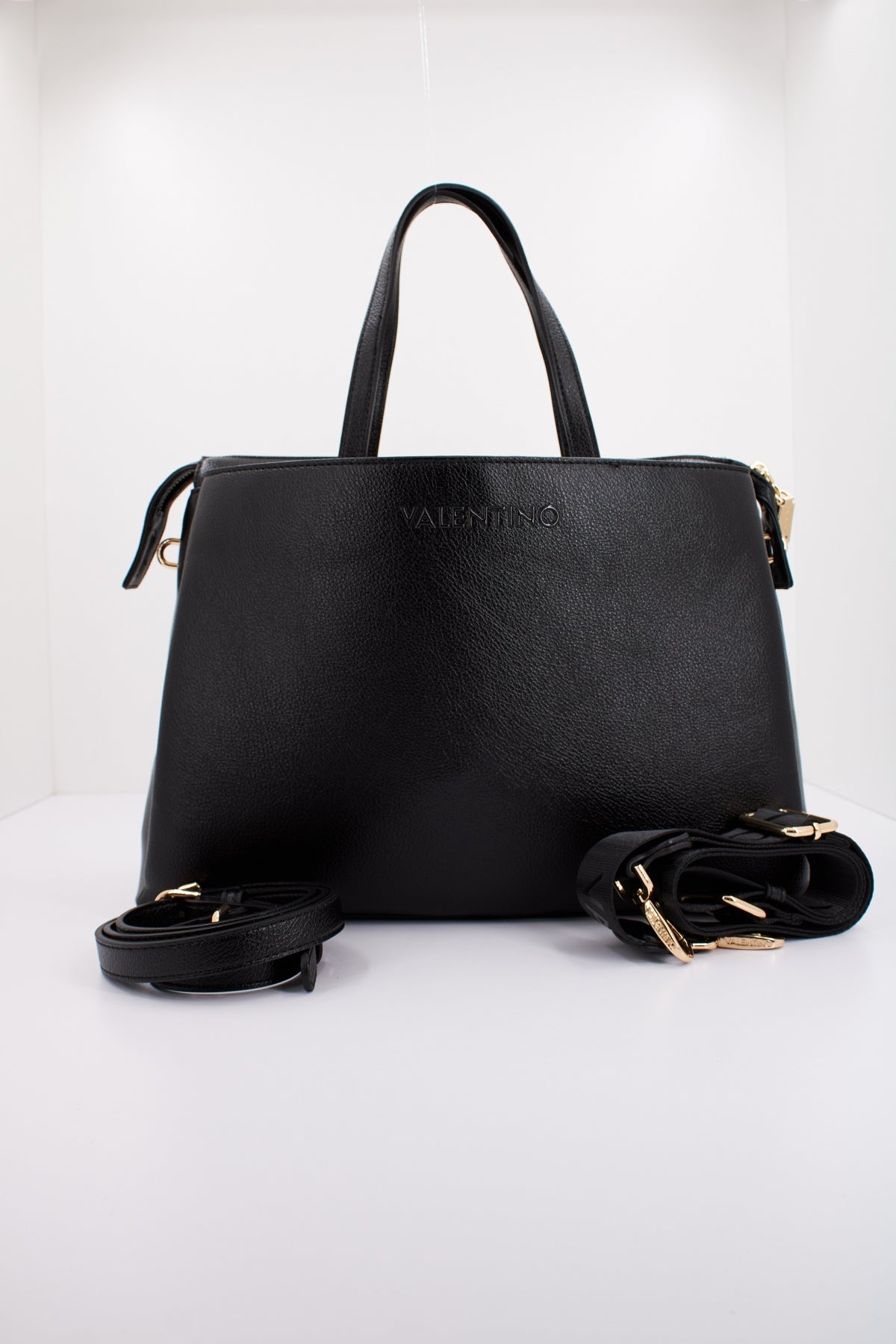 VALENTINO BAGS MANHATTAN RE en color NEGRO  (1)