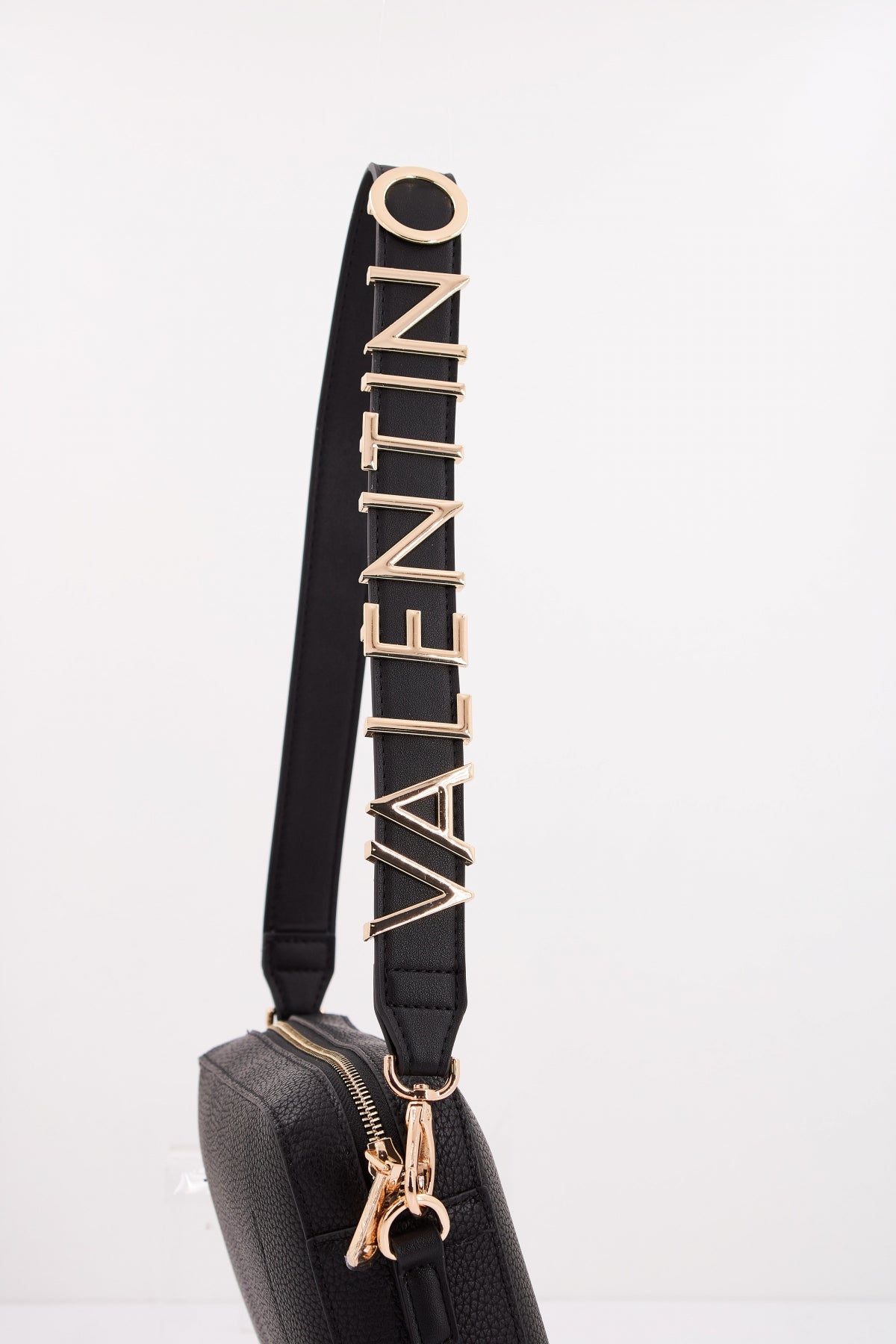VALENTINO BAGS  LADY SYNTHETIC BAG ALEXIA en color NEGRO  (4)