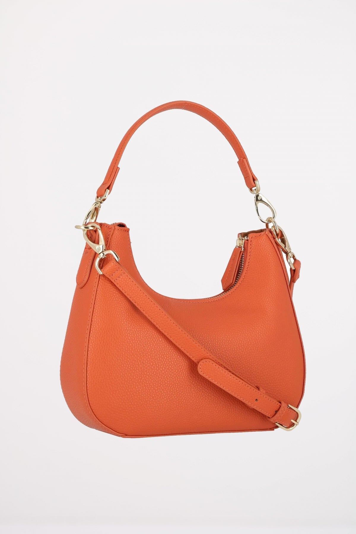 VALENTINO BAGS SACCA BRIXTON en color NEGRO  (2)