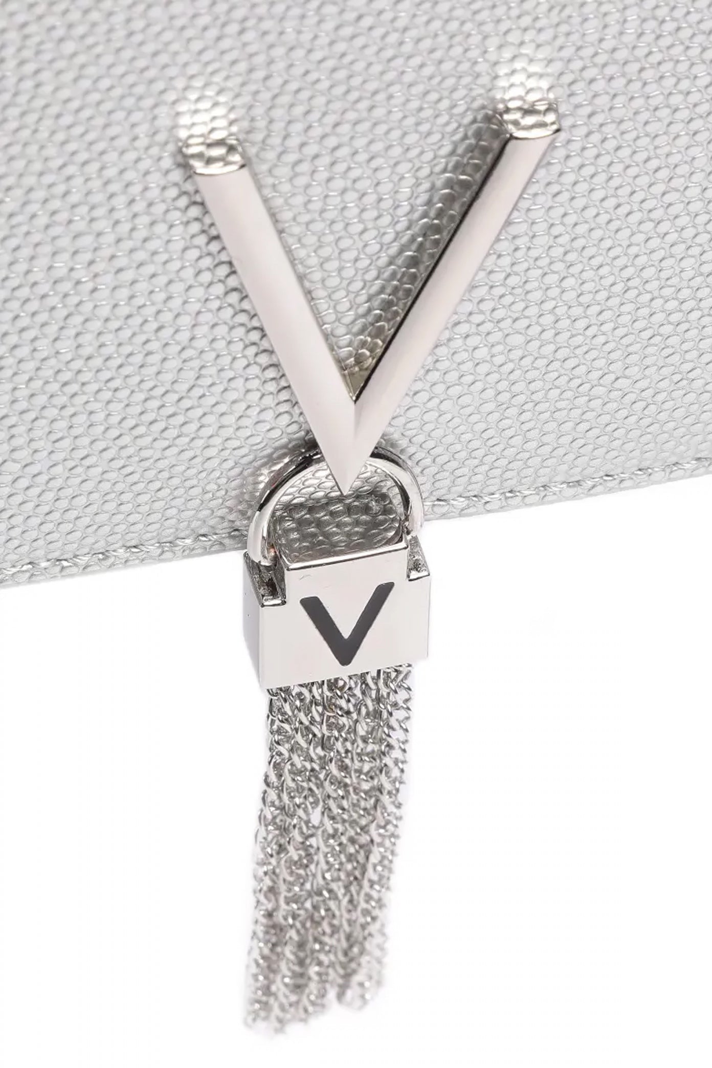 VALENTINO BAGS DIVINA en color PLATA  (5)