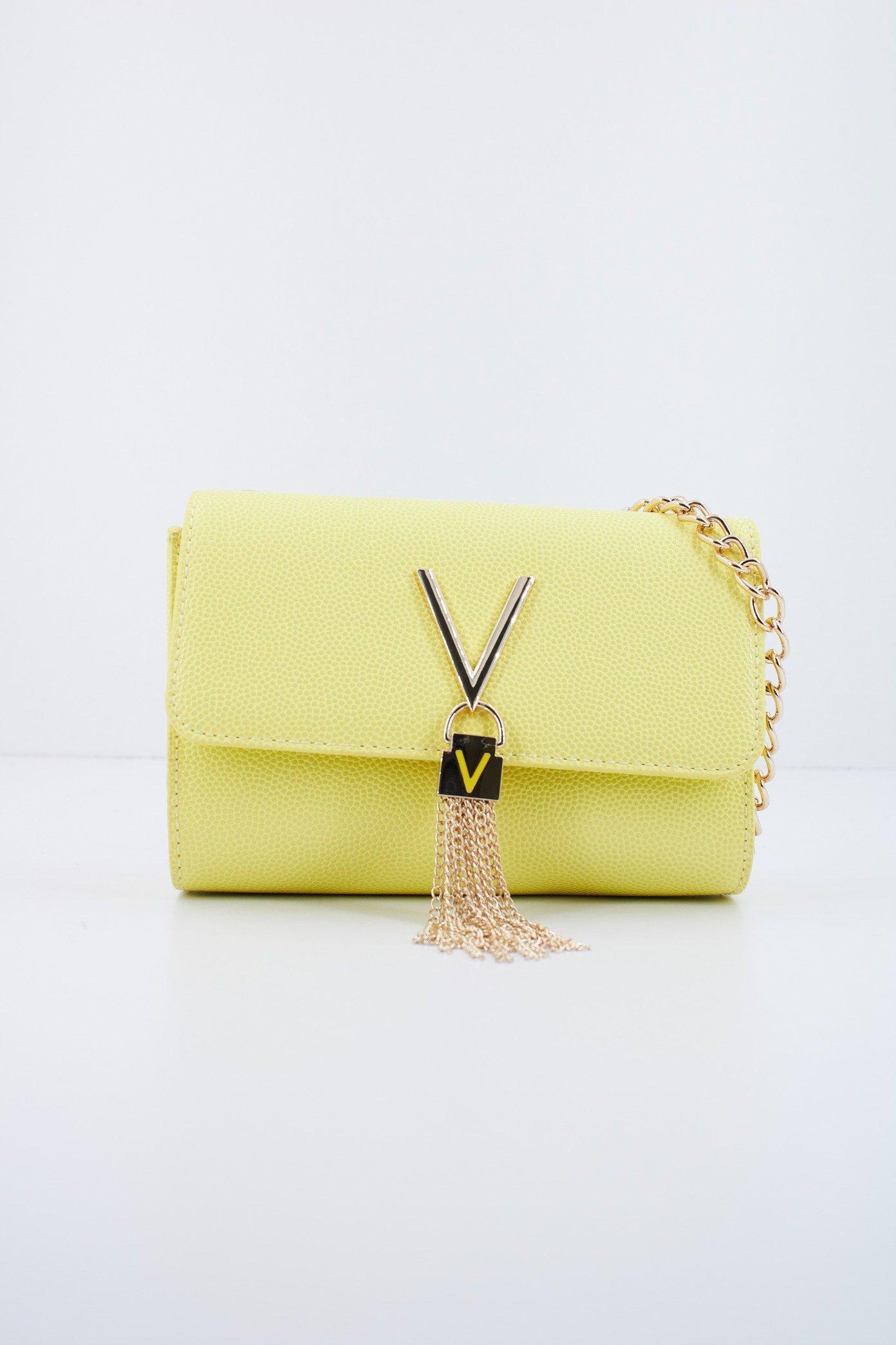 VALENTINO BAGS DIVINA en color AMARILLO  (1)
