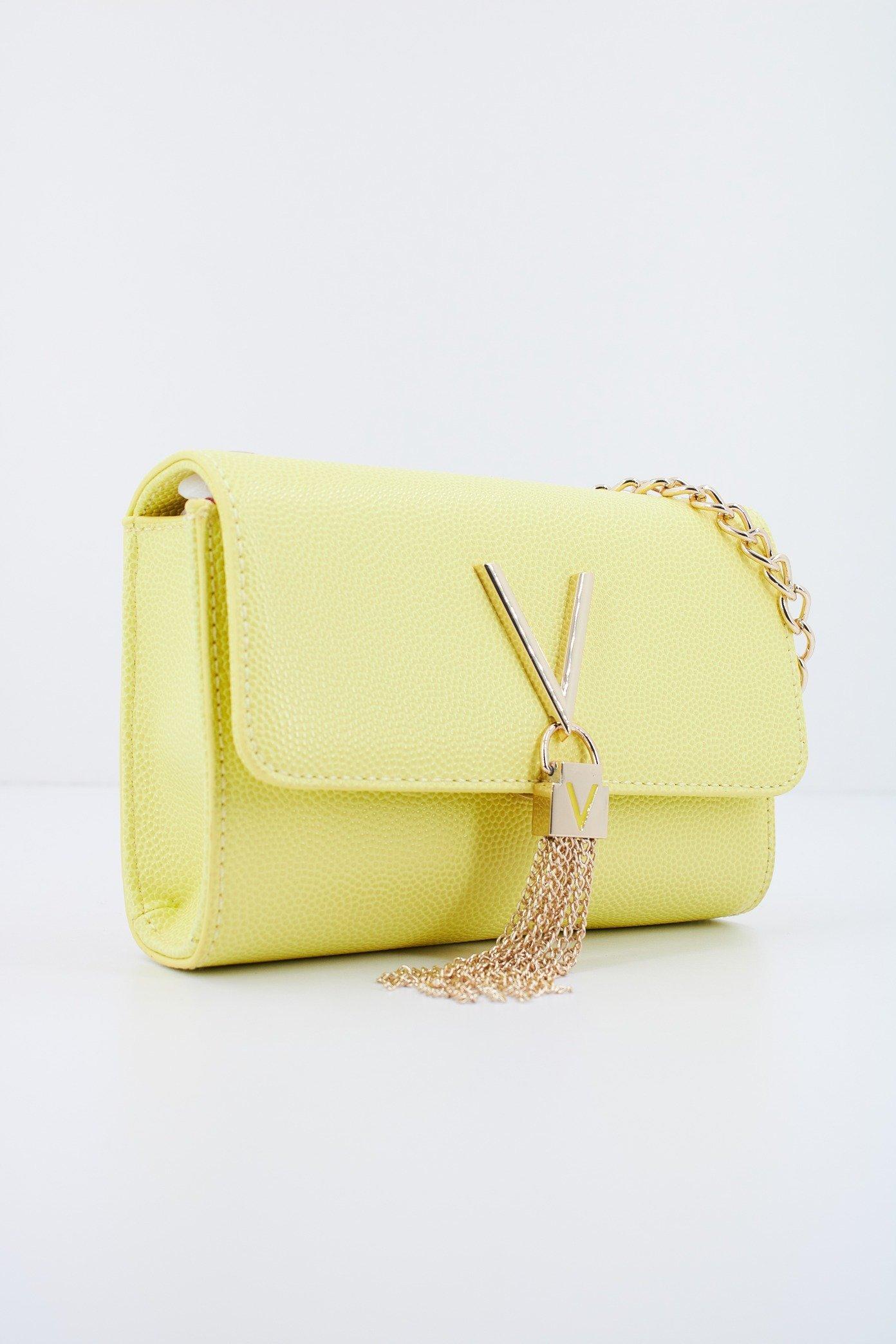 VALENTINO BAGS DIVINA en color AMARILLO  (3)