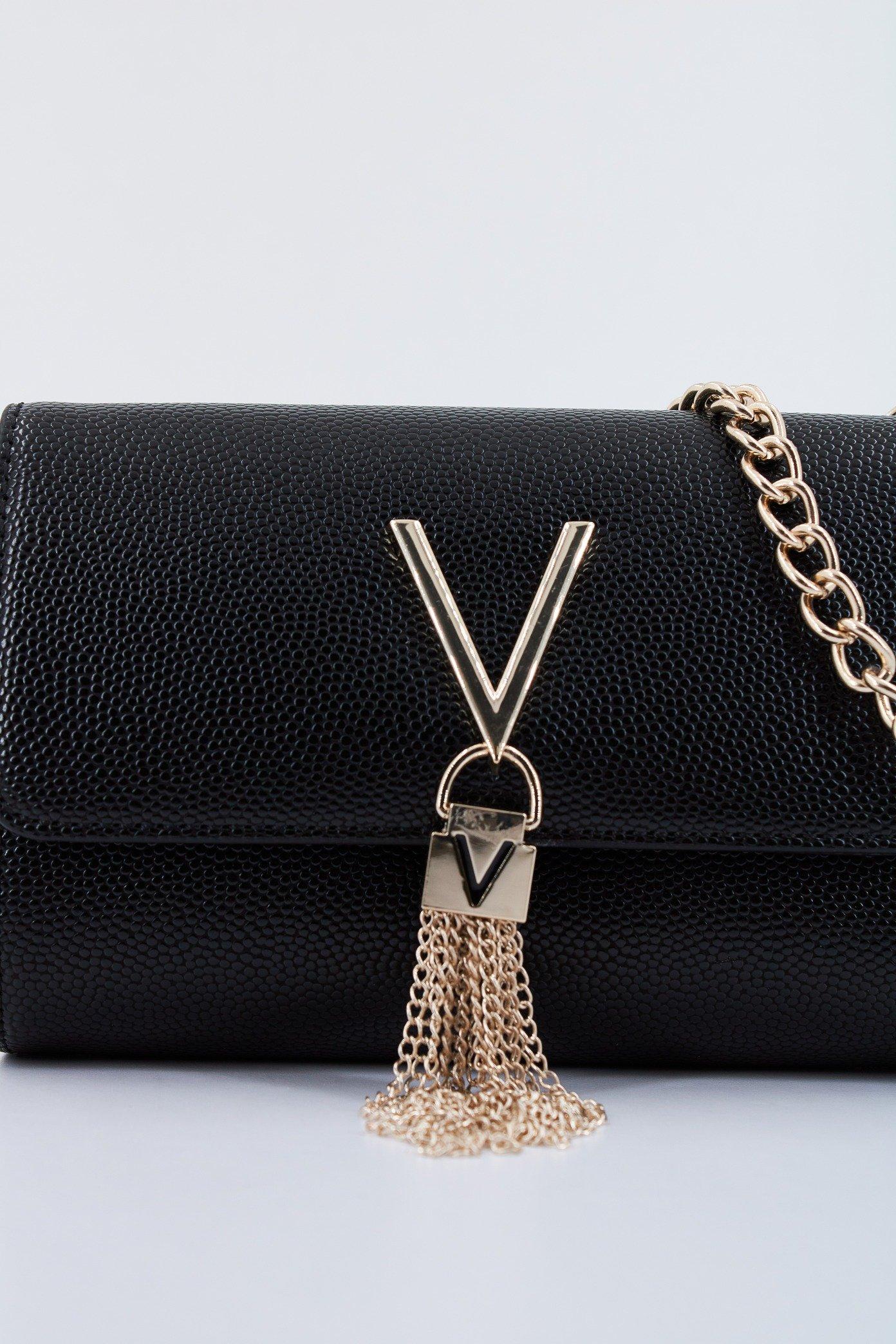 VALENTINO BAGS DIVINA en color NEGRO  (4)