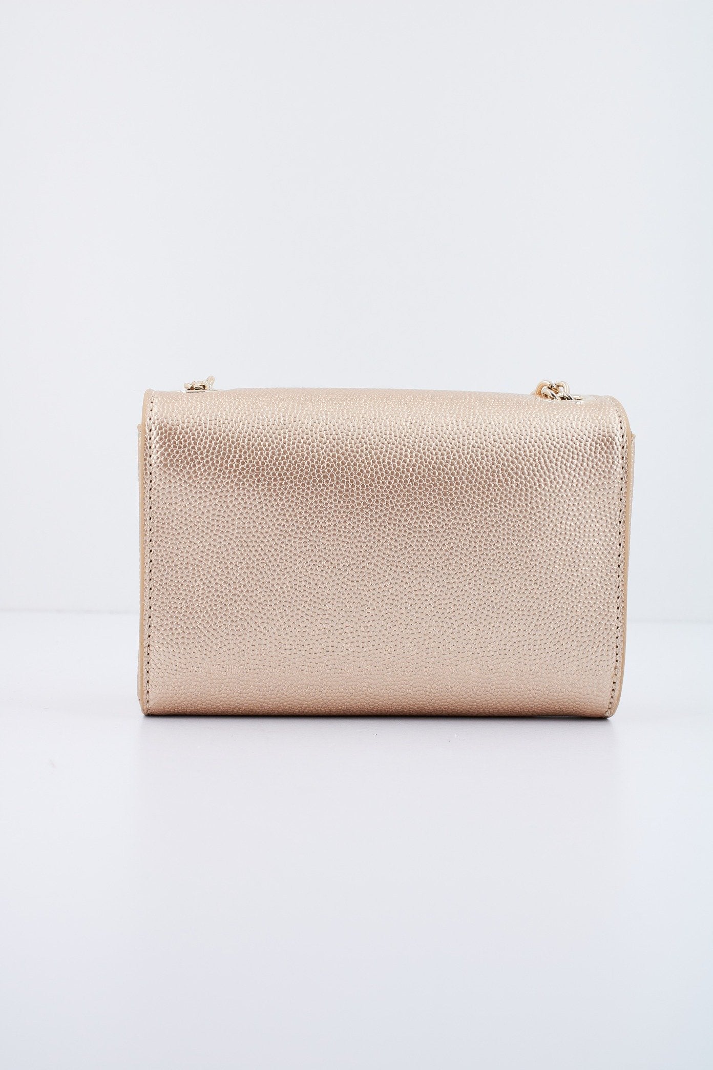 VALENTINO BAGS DIVINA en color ORO  (2)