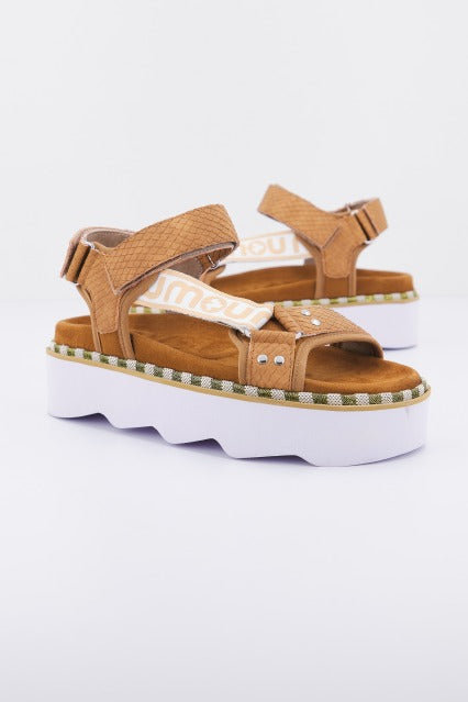 MOU NEW BIO SANDAL SIDE l en color MARRON  (2)