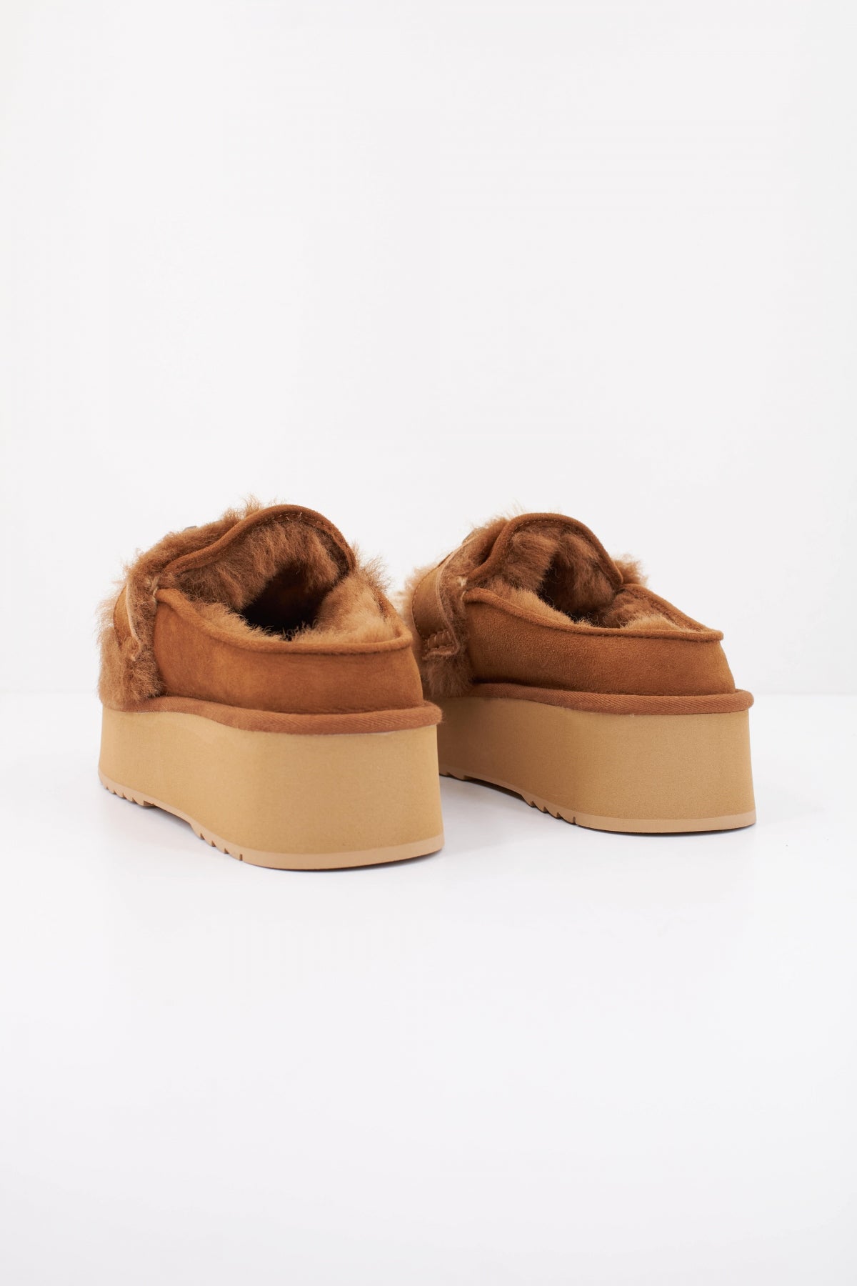 MOU CLOG - LETTER LO en color MARRON  (4)