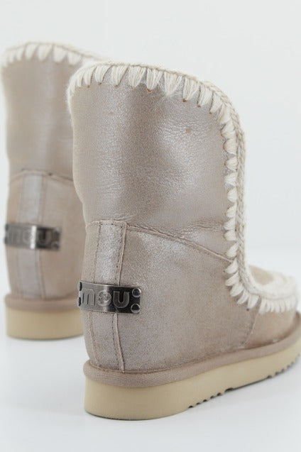 MOU ESKIMO INNER WEDGE SHORT en color MARRON CLARO  (3)