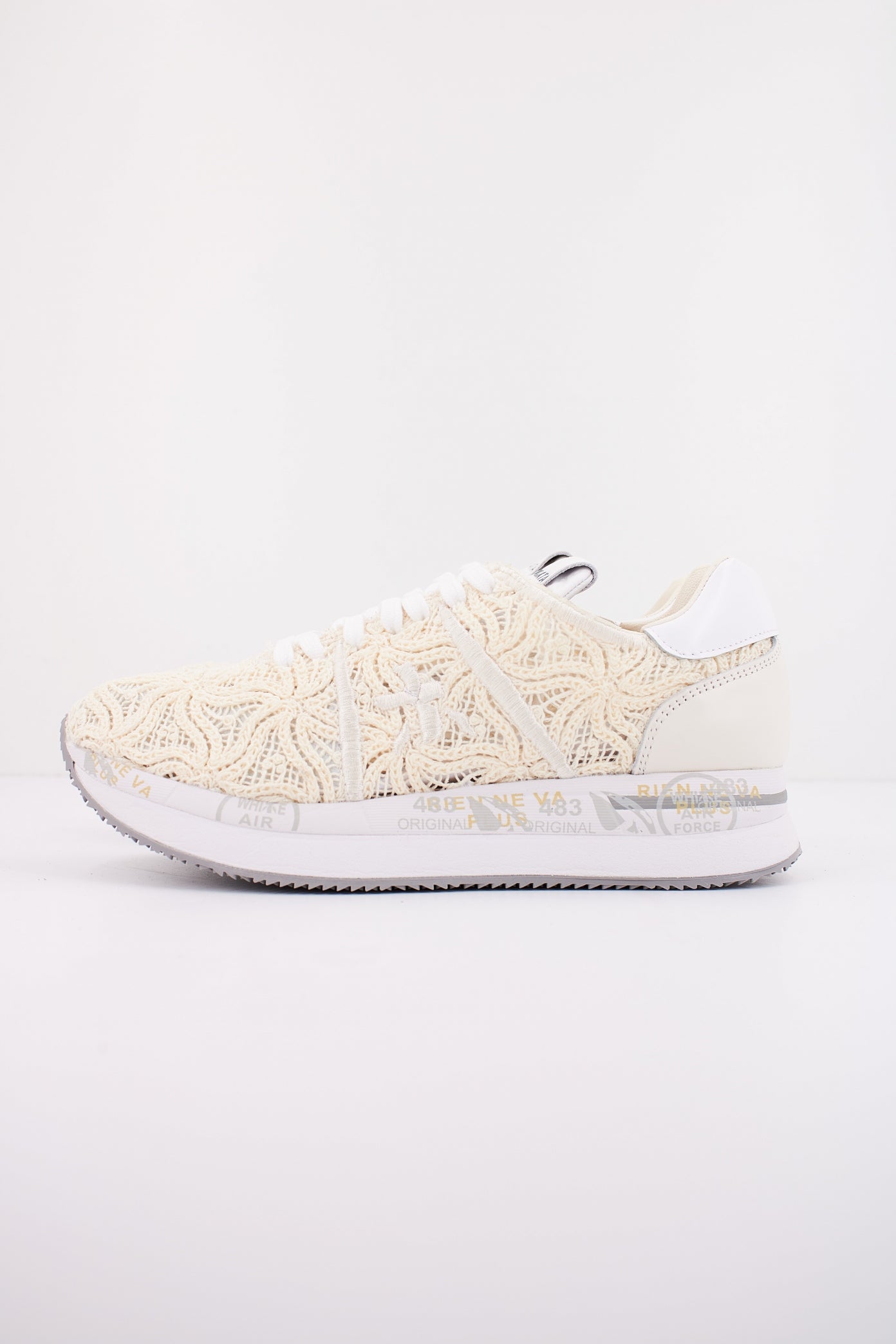 PREMIATA CONNY  en color BLANCO  (1)