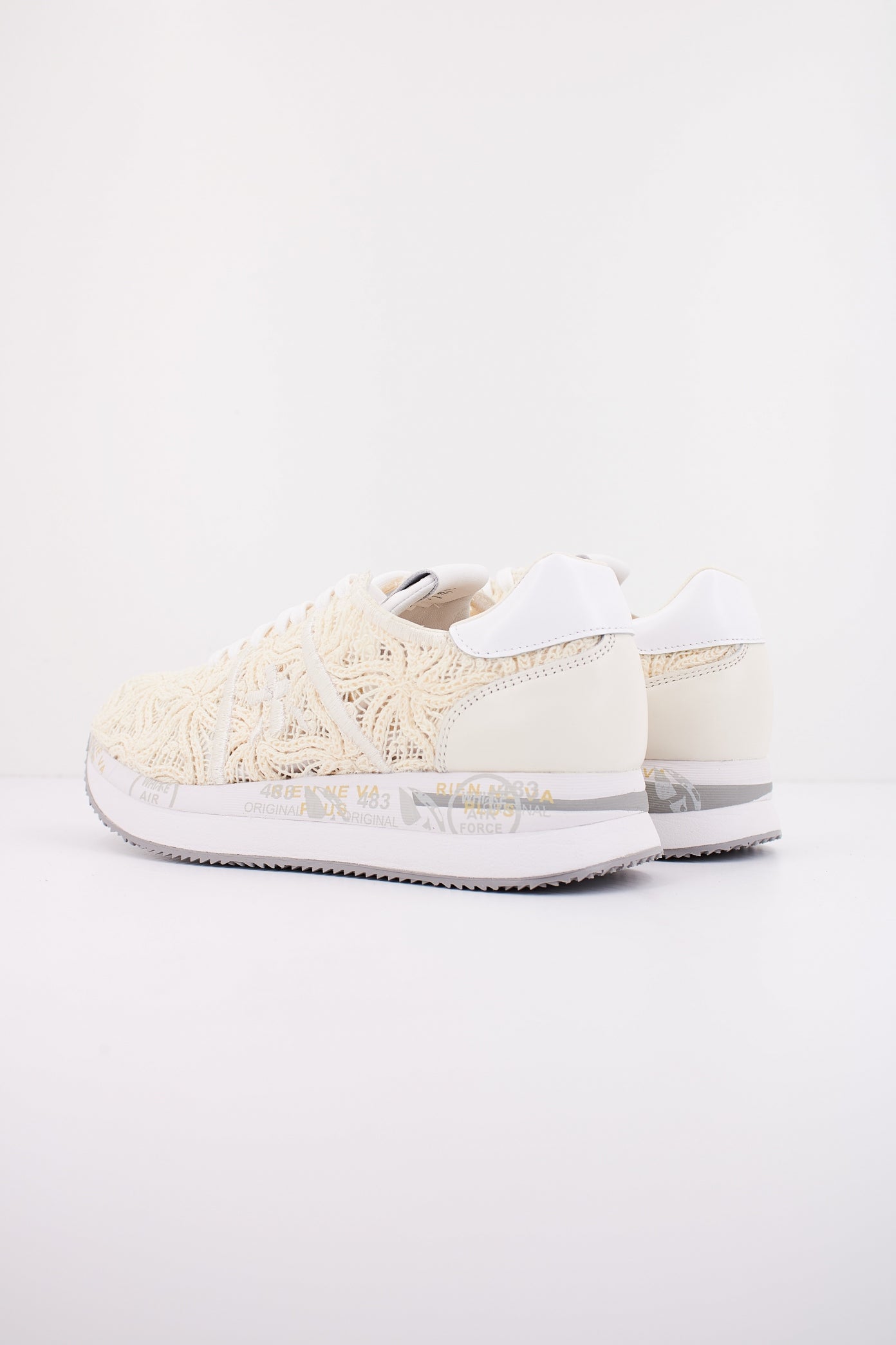 PREMIATA CONNY  en color BLANCO  (3)