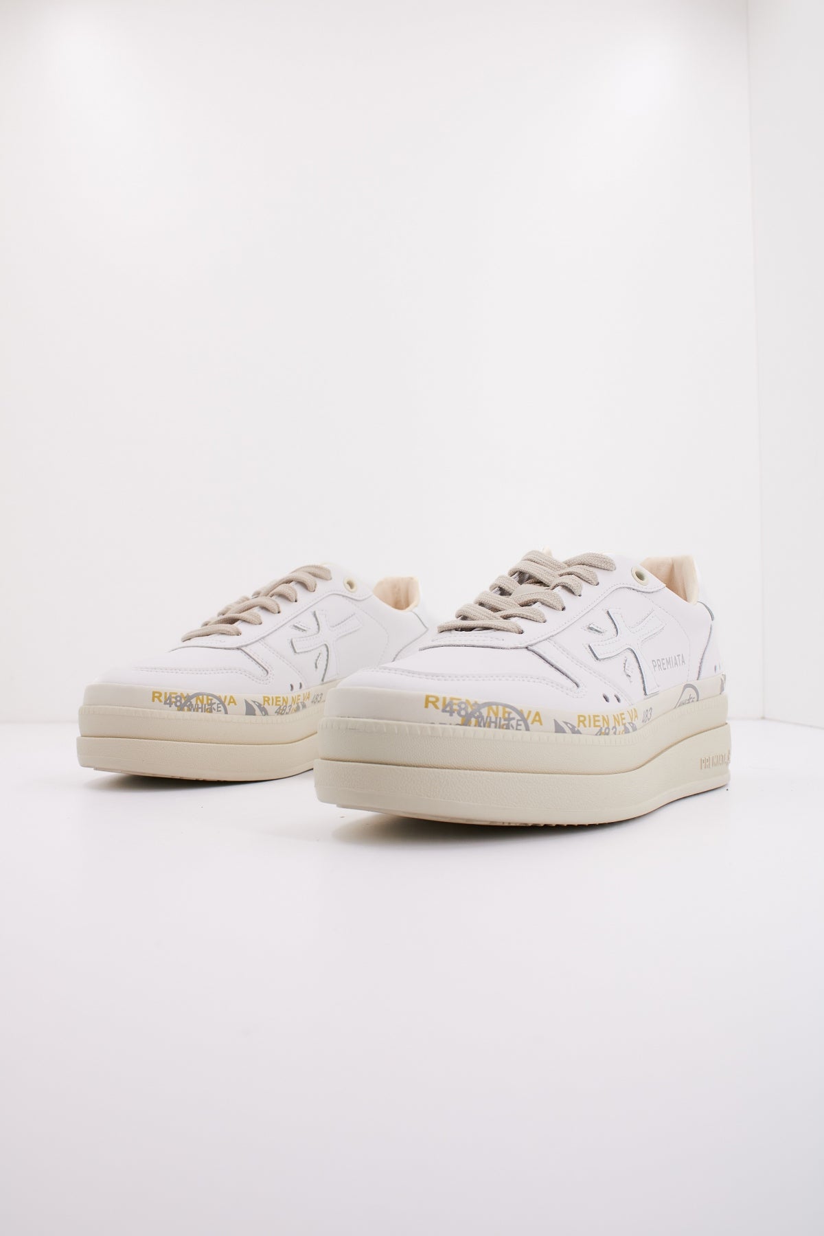 PREMIATA MICOL  en color BLANCO  (2)
