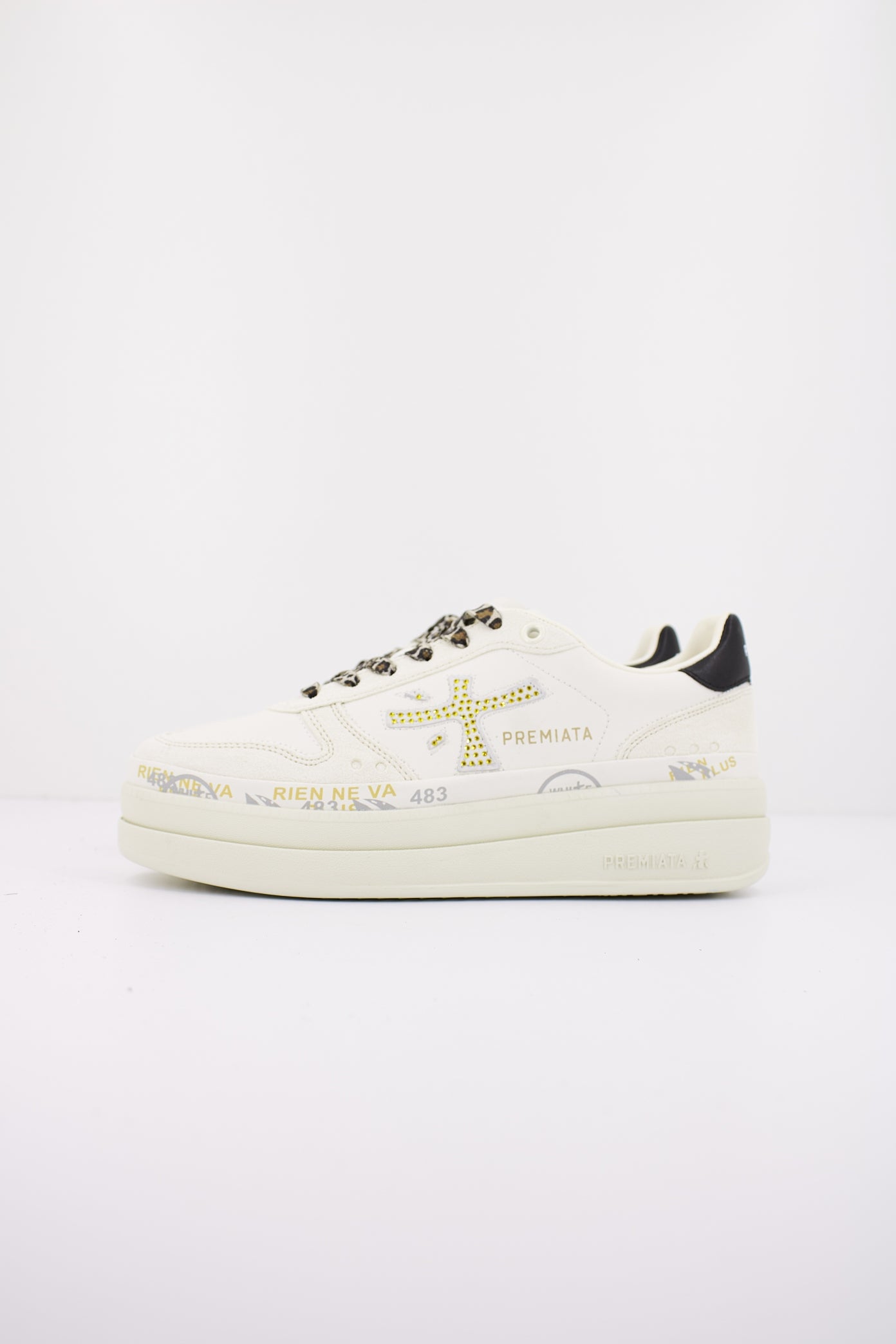 PREMIATA MICOL  en color BLANCO  (1)