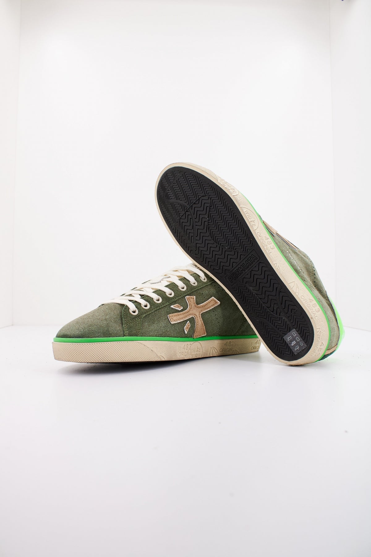 PREMIATA STEVEN en color VERDE  (4)