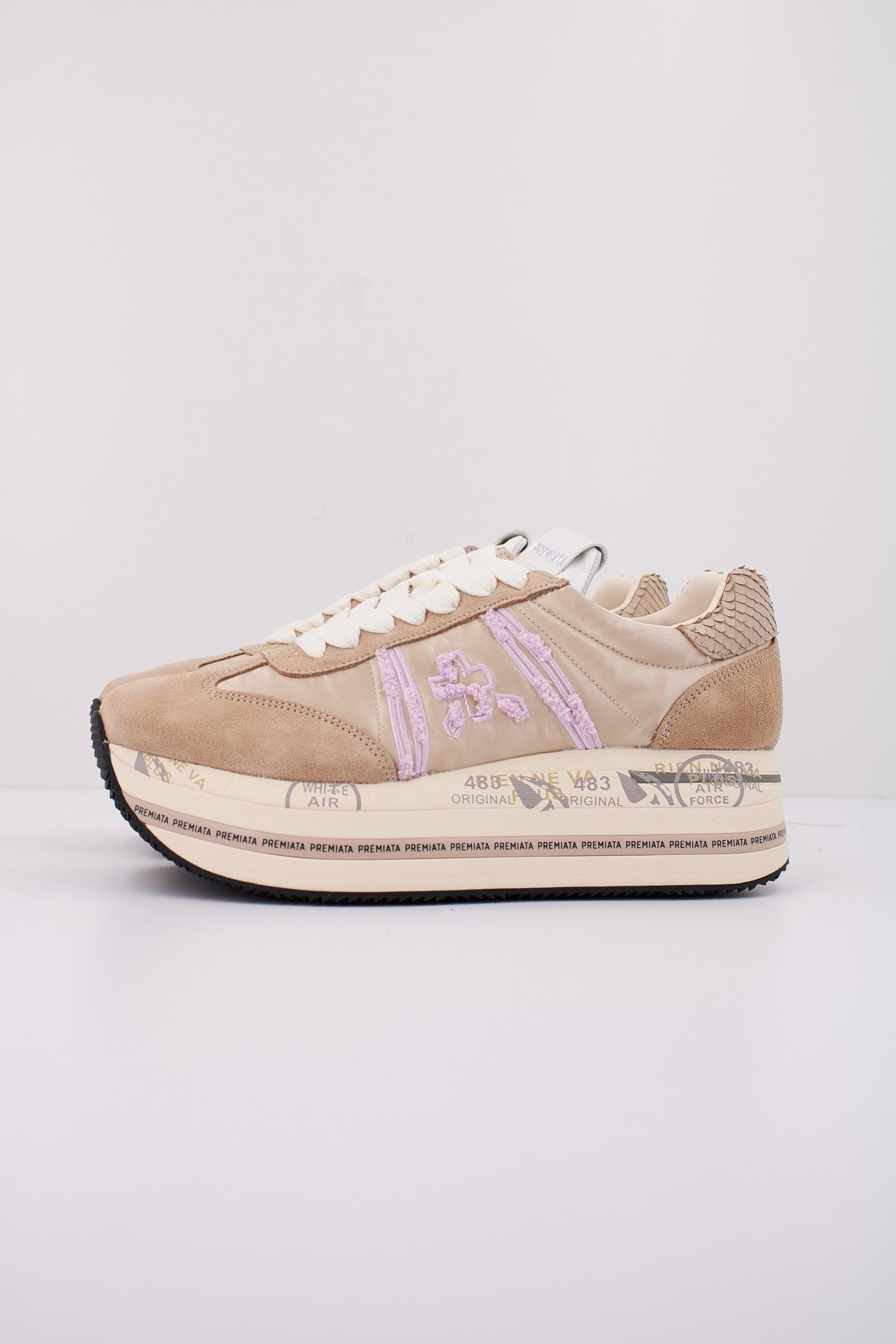 PREMIATA BETH en color BEIS  (1)