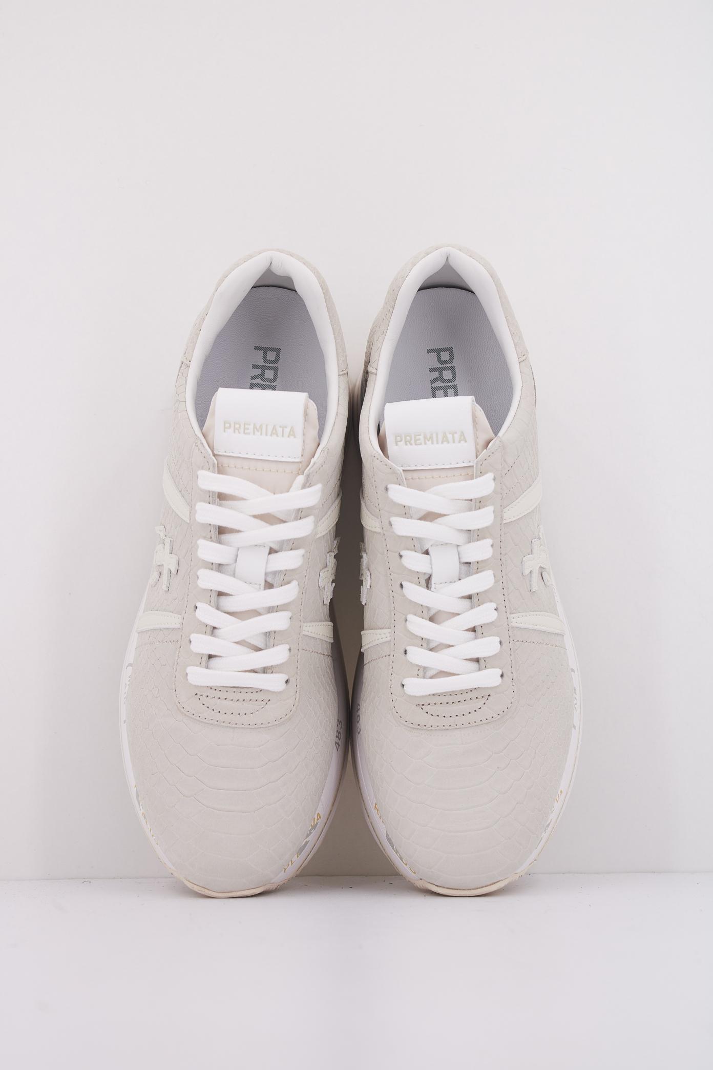 PREMIATA BETH  en color BEIS  (3)