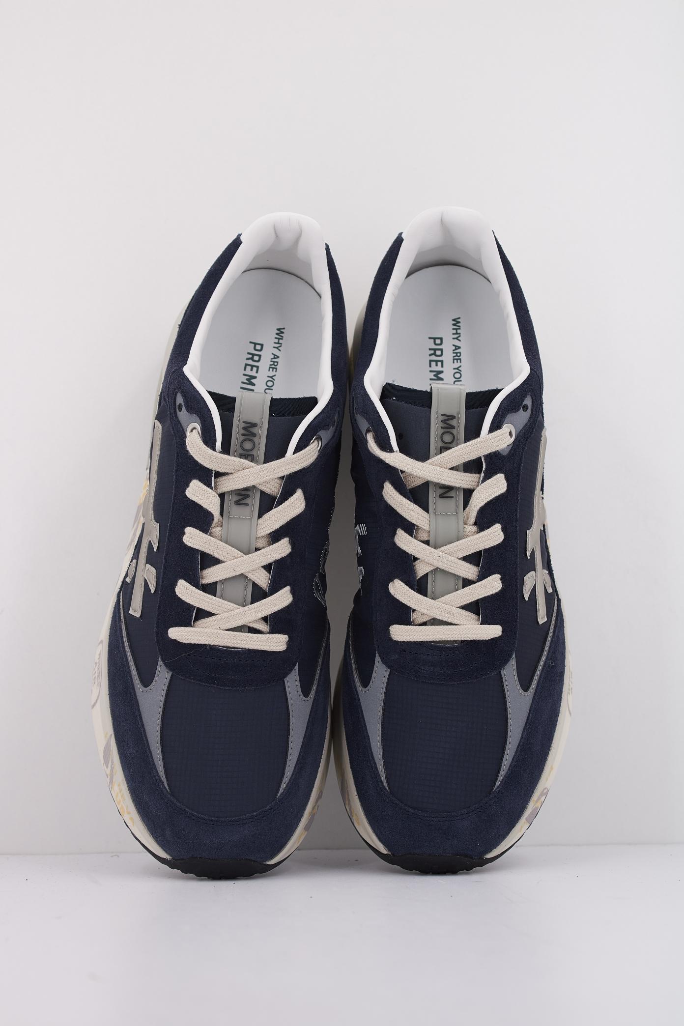 PREMIATA MOERUN  en color AZUL  (3)