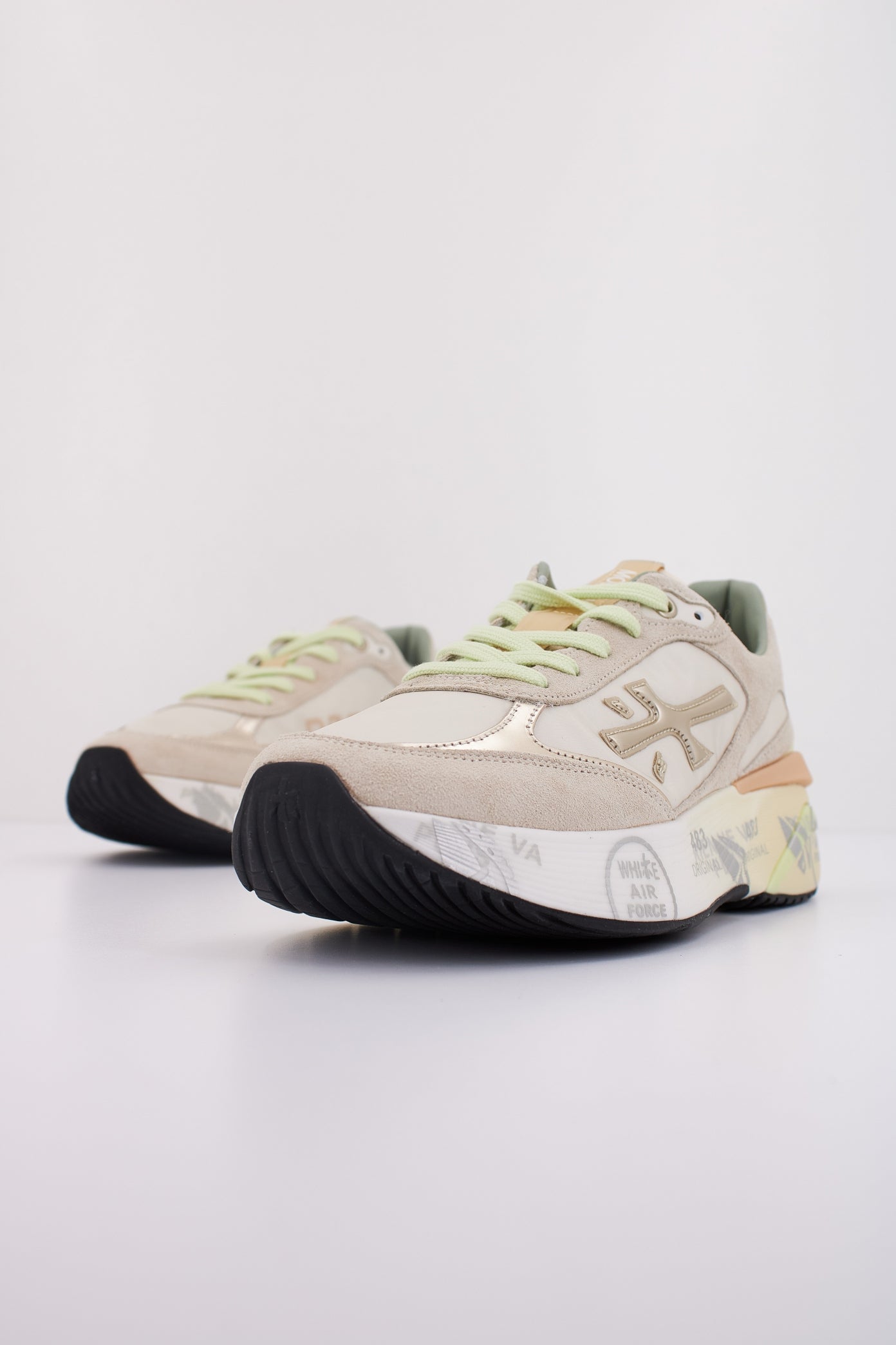 PREMIATA MOERUND  en color BEIS  (2)