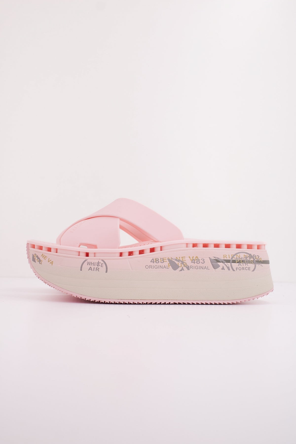 PREMIATA MOURA  en color ROSA  (1)