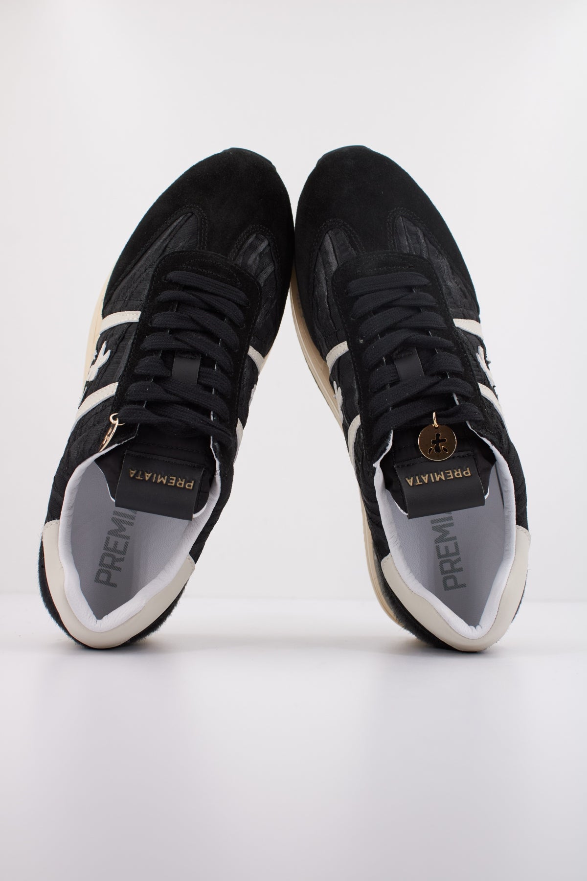 PREMIATA BETH  en color NEGRO  (3)