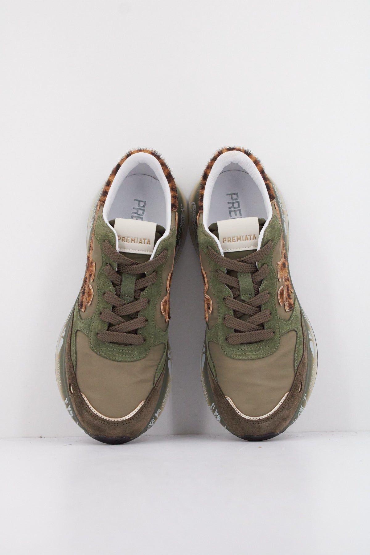PREMIATA LAURYN  en color VERDE  (3)