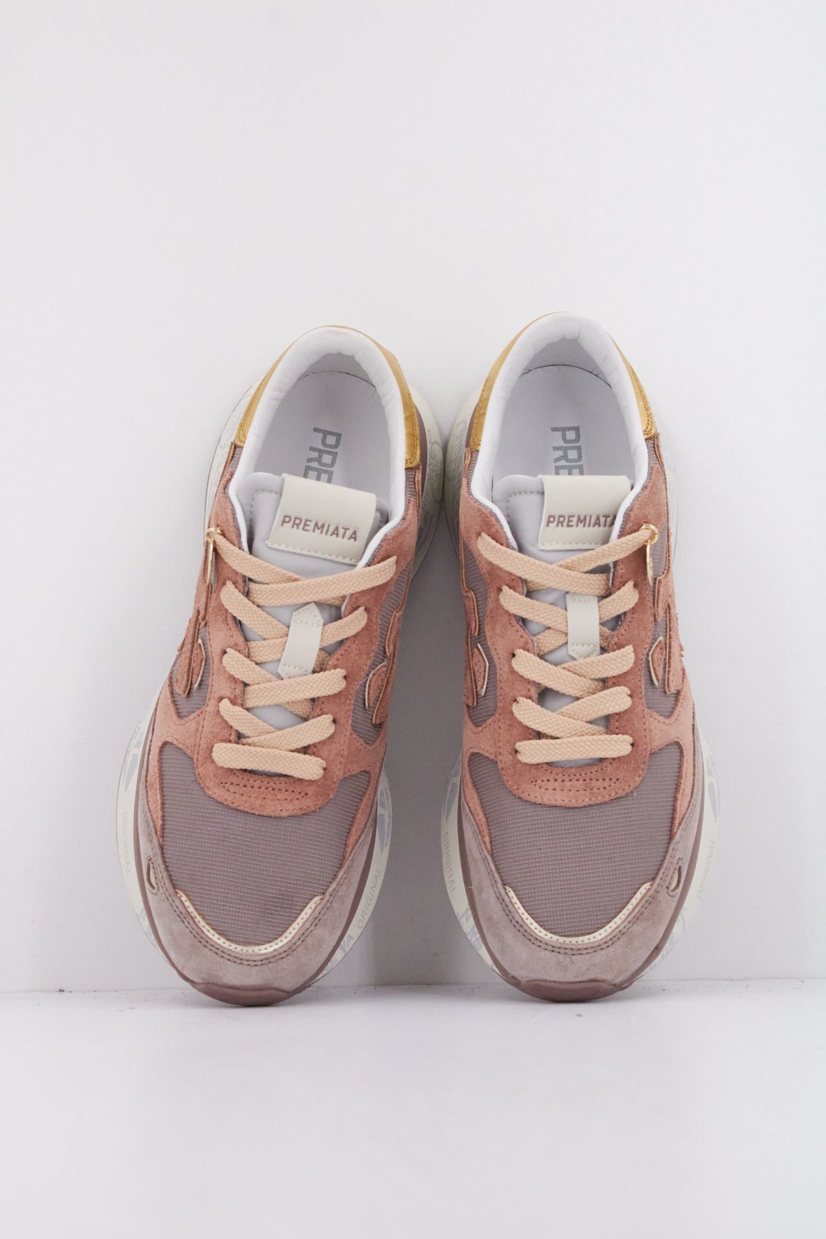 PREMIATA LAURYN  en color ROSA  (3)