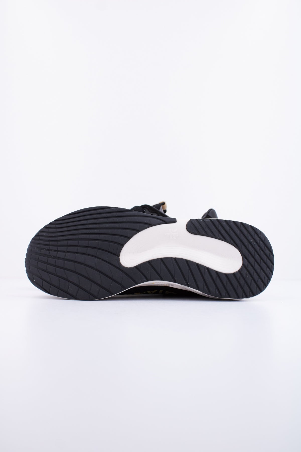 PREMIATA MOERUND en color NEGRO  (5)