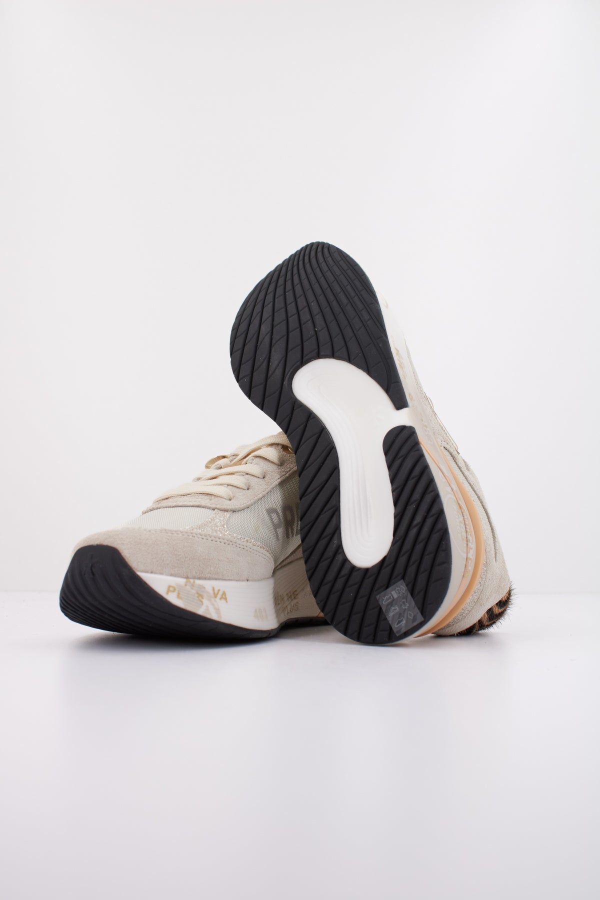 PREMIATA MOERUND  en color BEIS  (5)