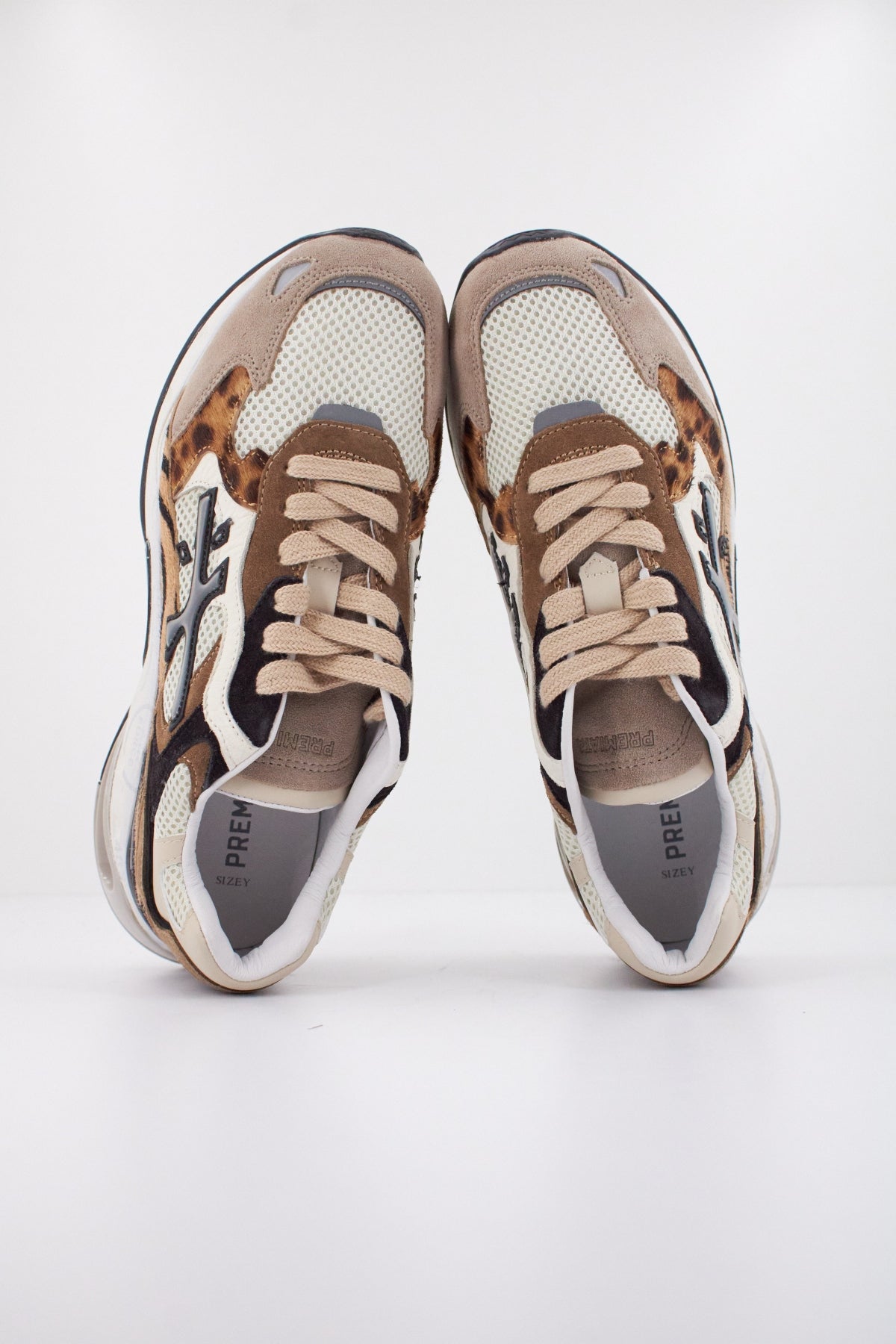 PREMIATA SHARKYD  en color BEIS  (3)