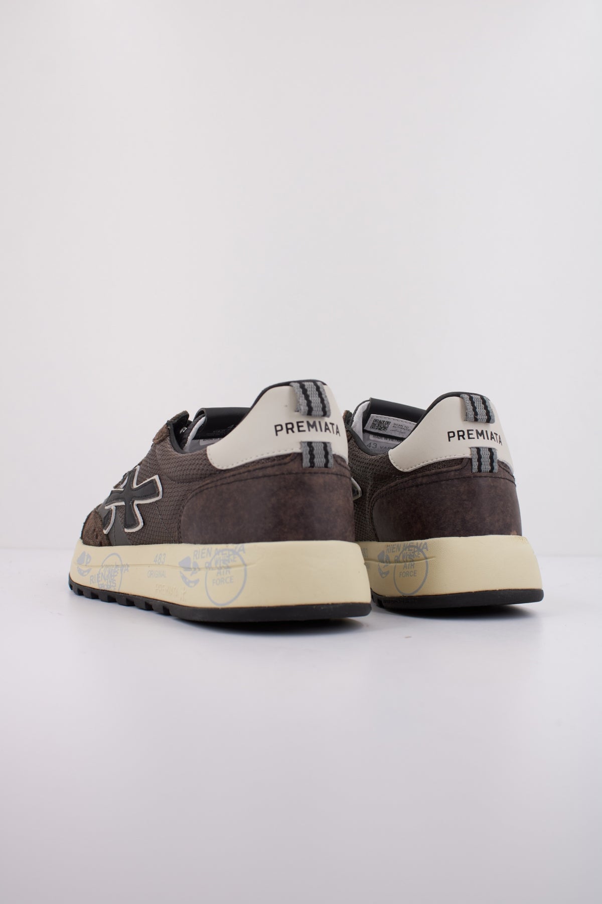 PREMIATA NOUS  en color NEGRO  (4)