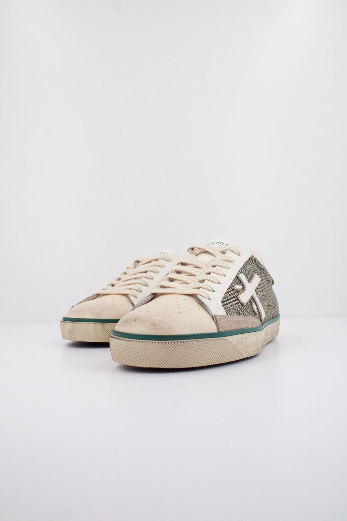 PREMIATA STEVEN  en color MARRON  (2)